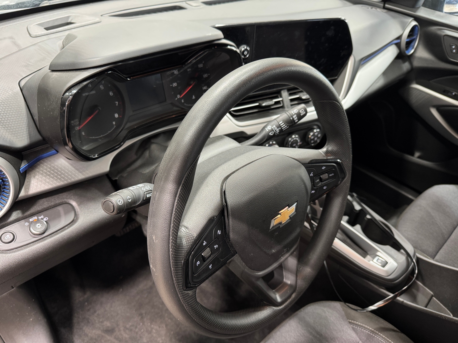 Thumbnail: 2024 Chevrolet Trax - 3