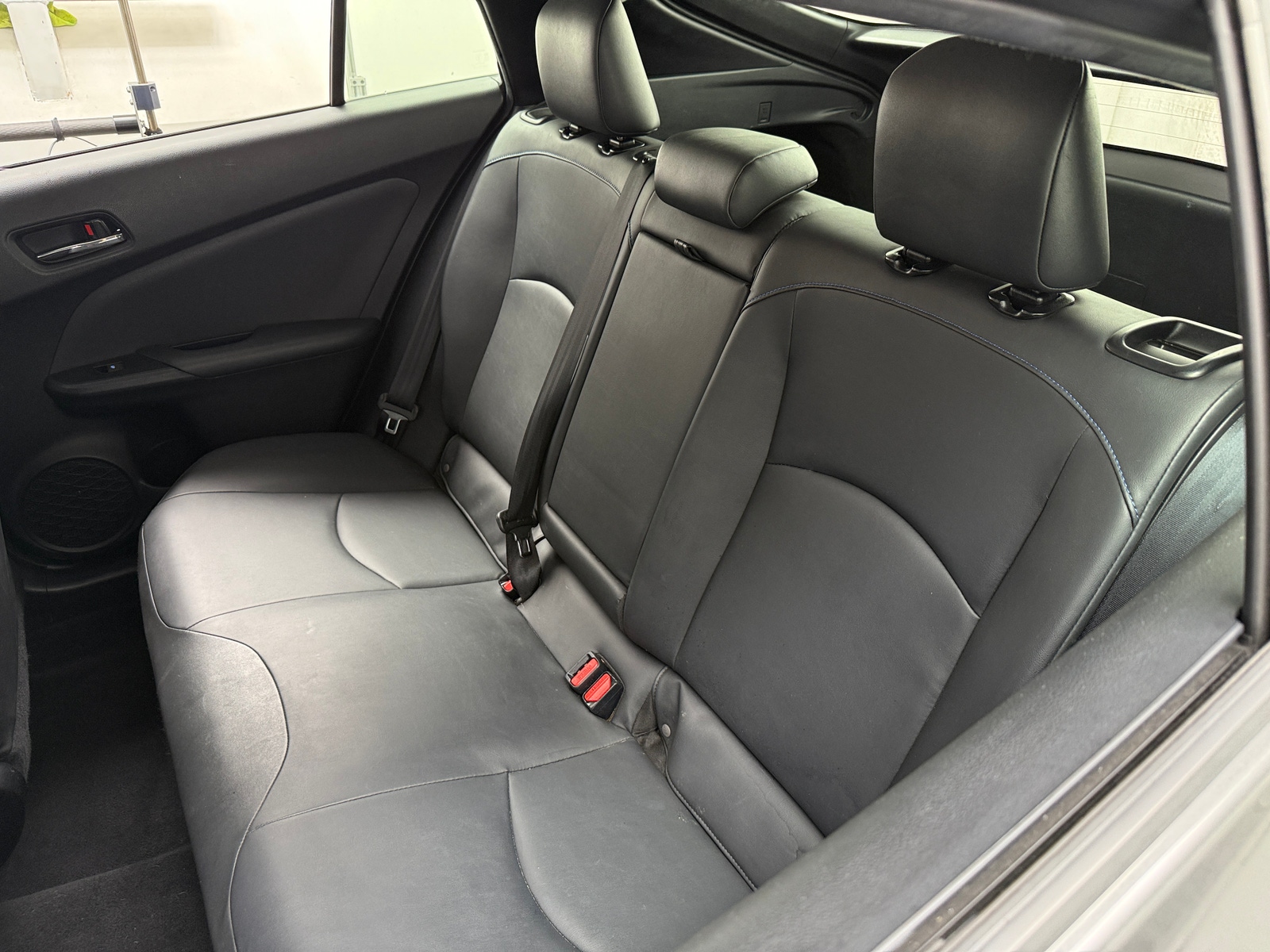 Thumbnail: 2016 Toyota Prius - 6