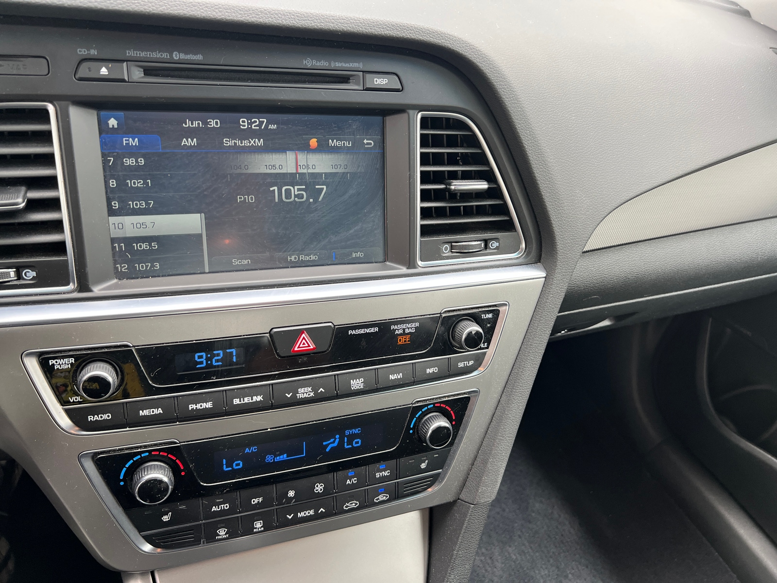 Thumbnail: 2015 Hyundai Sonata - 3