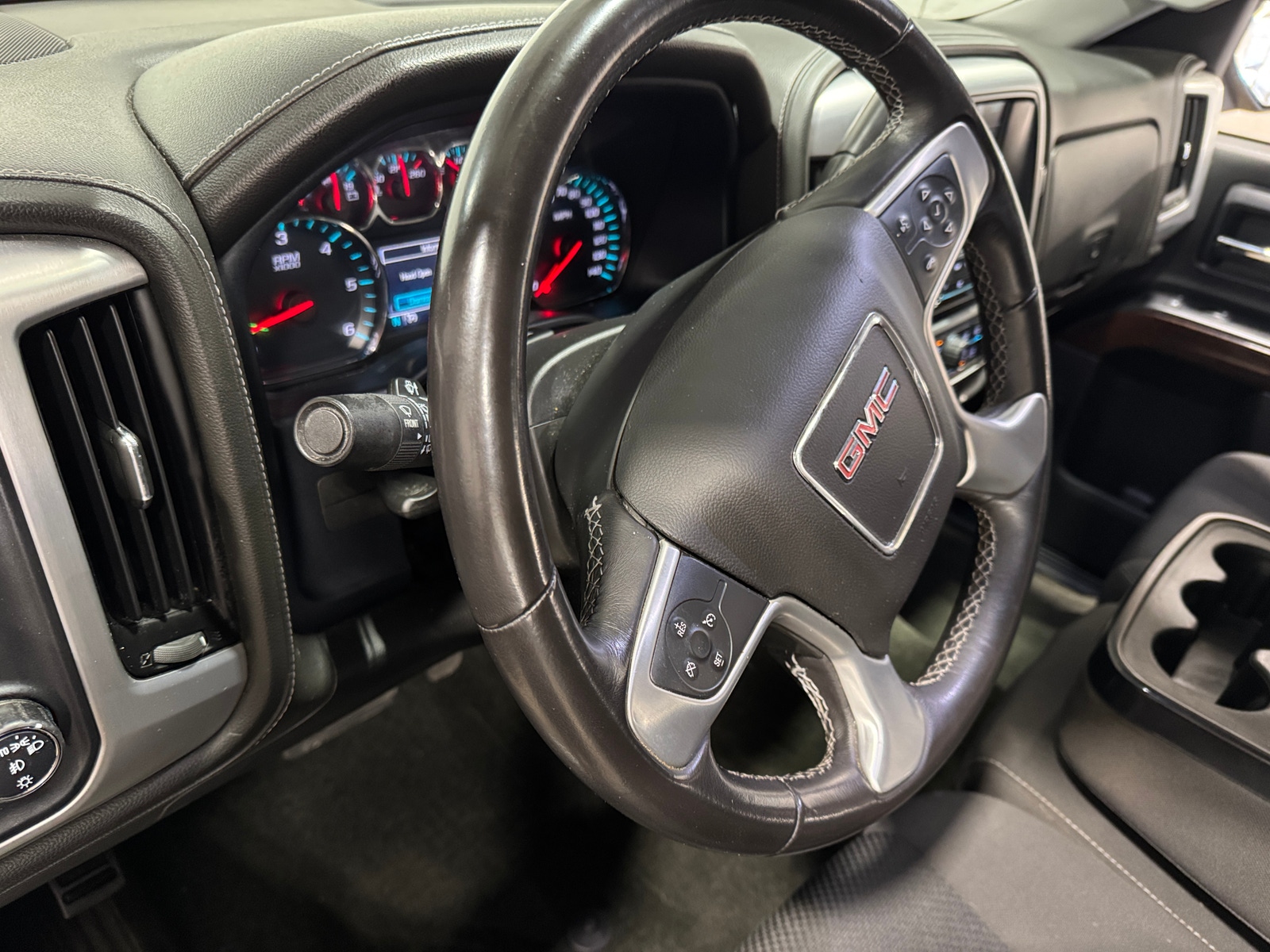 Thumbnail: 2018 GMC Sierra 1500 - 3