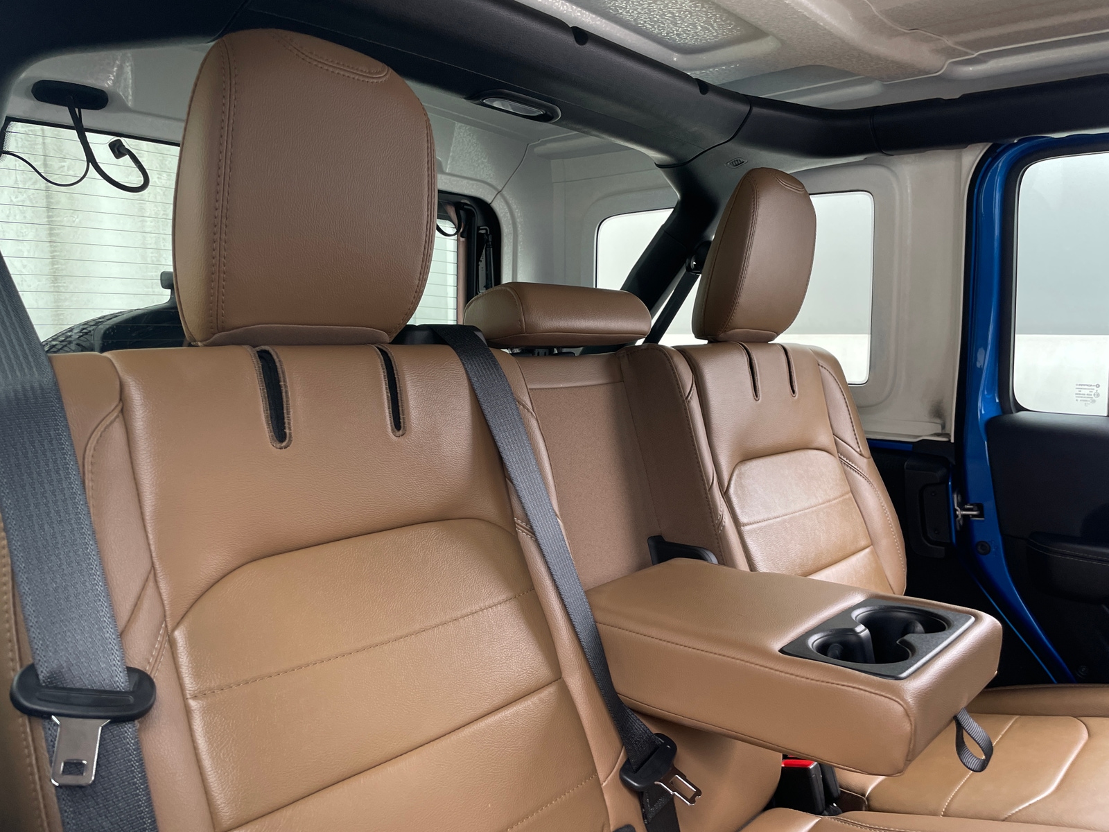 Thumbnail: 2022 Jeep Wrangler - 6