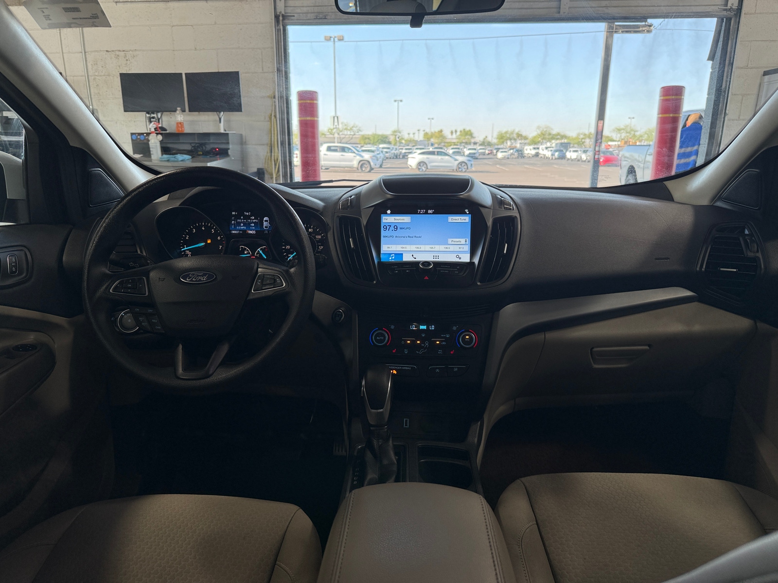 Thumbnail: 2019 Ford Escape - 3