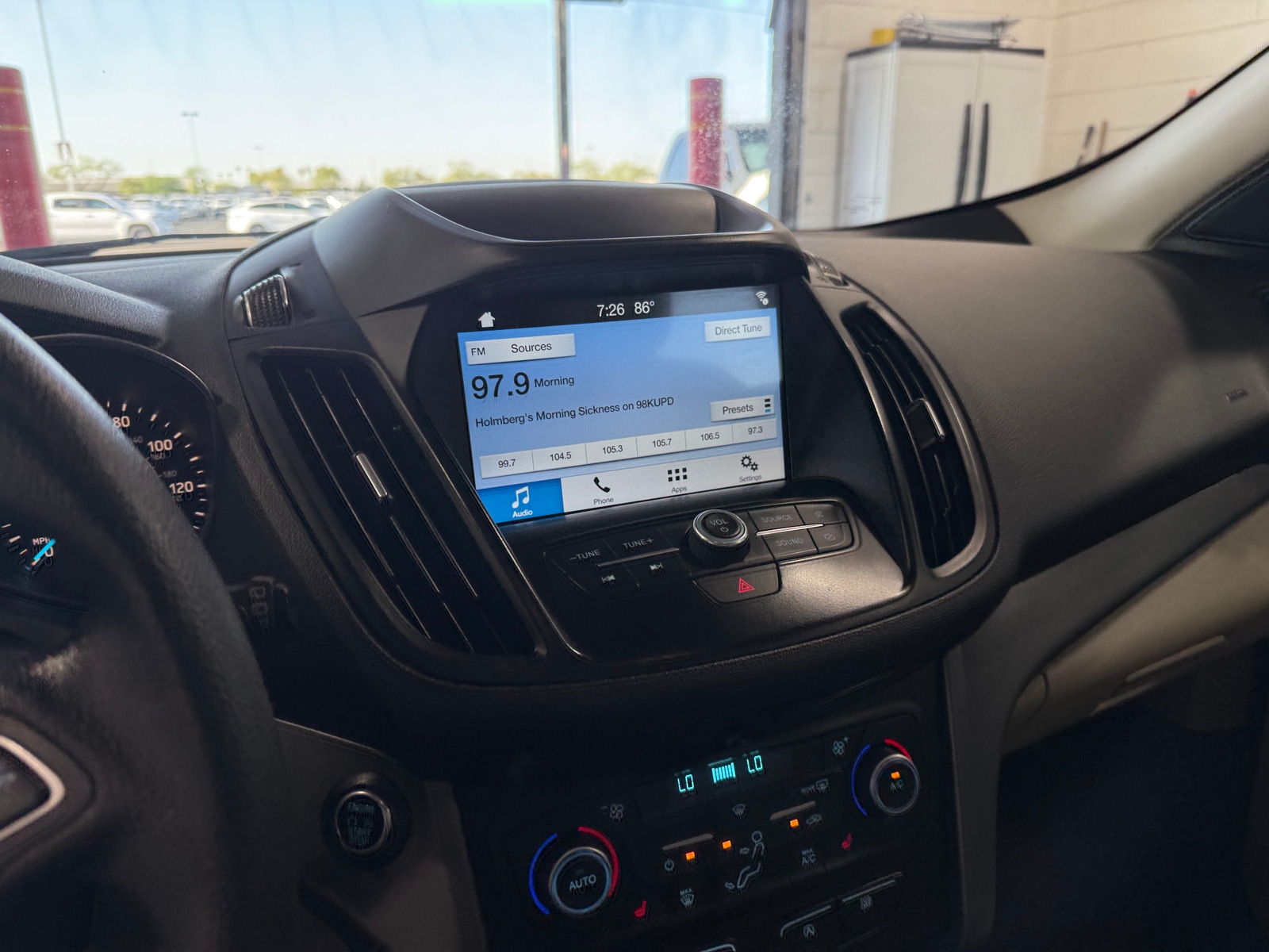 Thumbnail: 2019 Ford Escape - 4