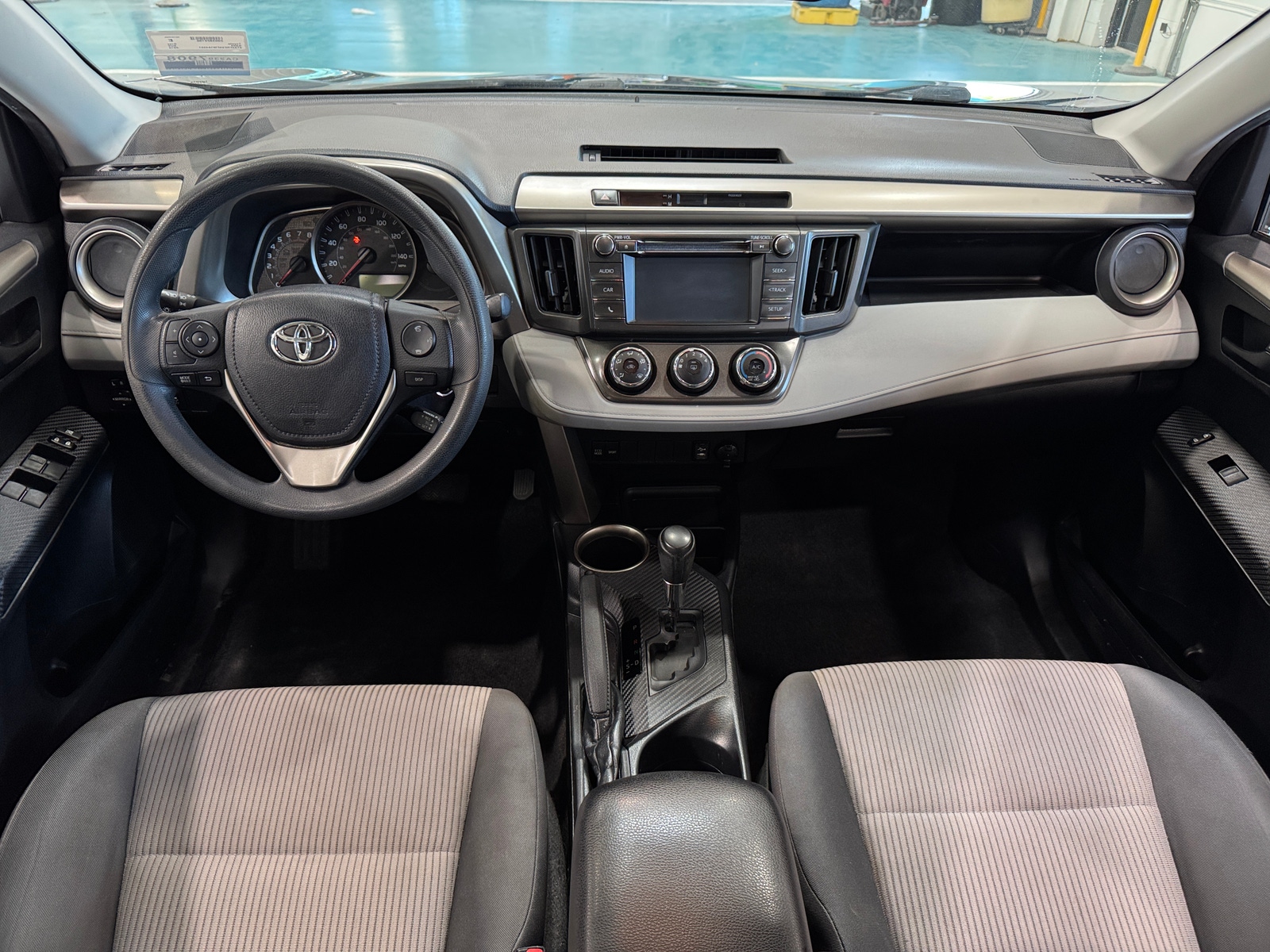 Thumbnail: 2015 Toyota RAV4 - 3