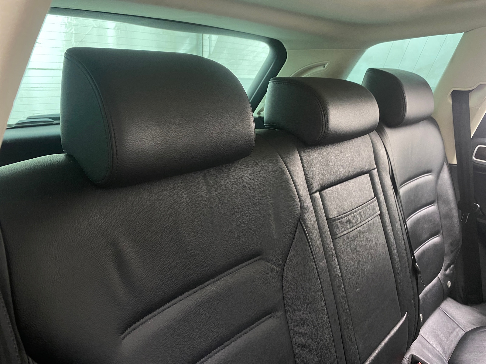 Thumbnail: 2016 Volkswagen Touareg - 6