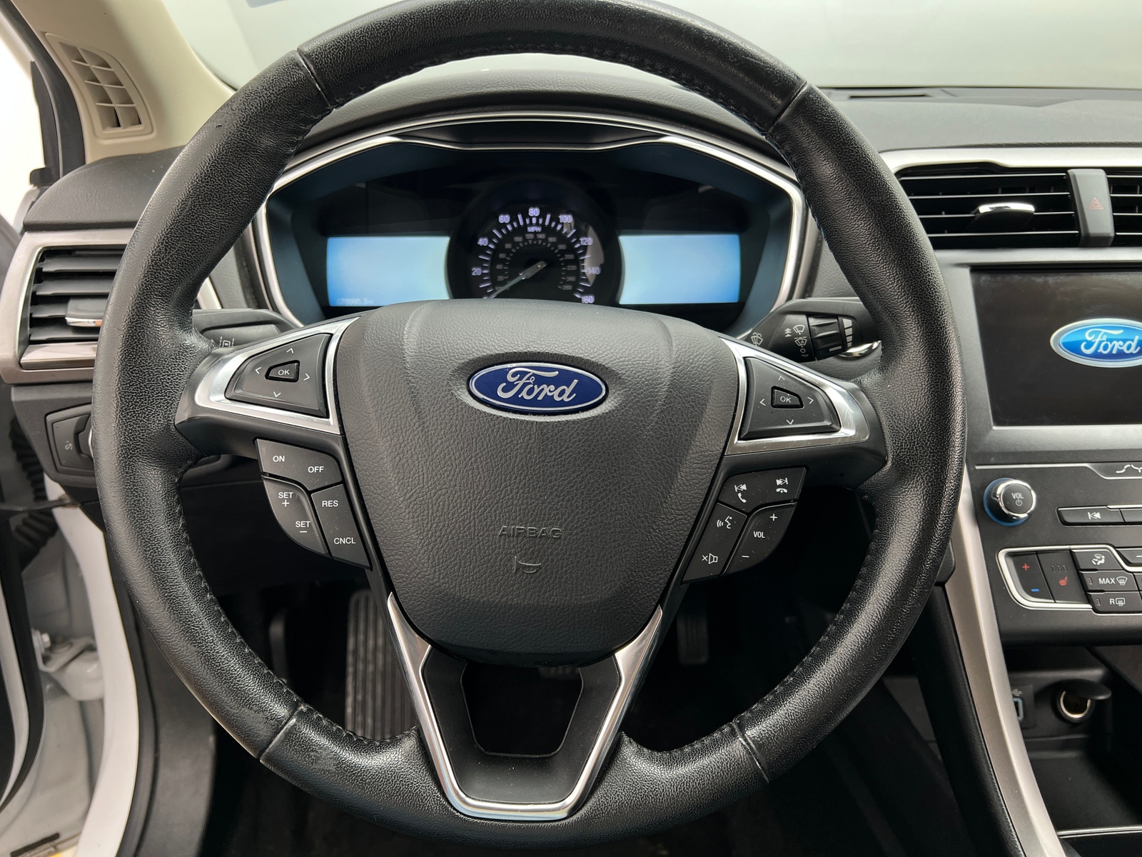 Thumbnail: 2020 Ford Fusion - 4