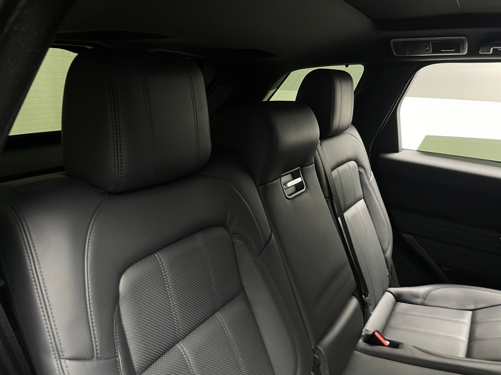 Thumbnail: 2022 Land Rover Range Rover Sport - 5