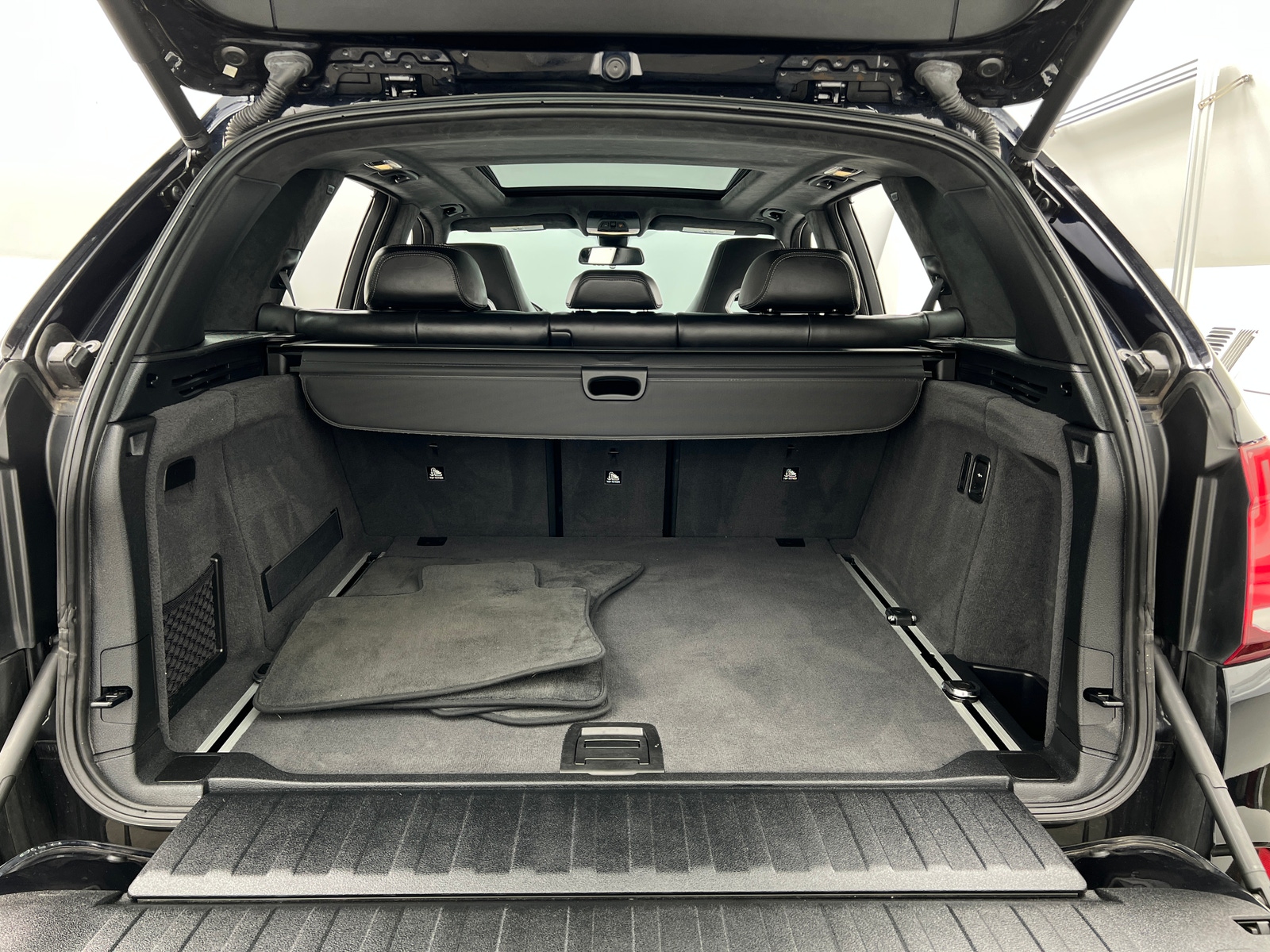 Thumbnail: 2017 BMW X5 - 6