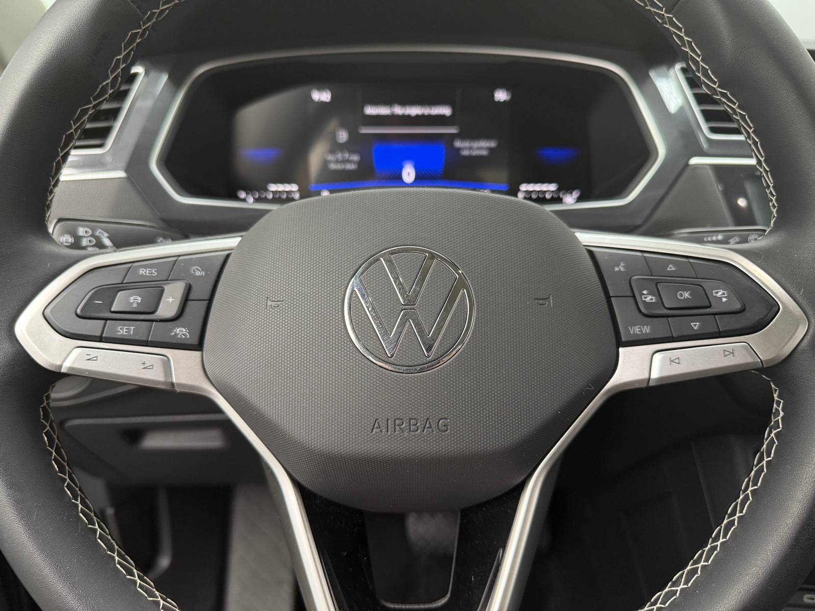 Thumbnail: 2024 Volkswagen Tiguan - 5