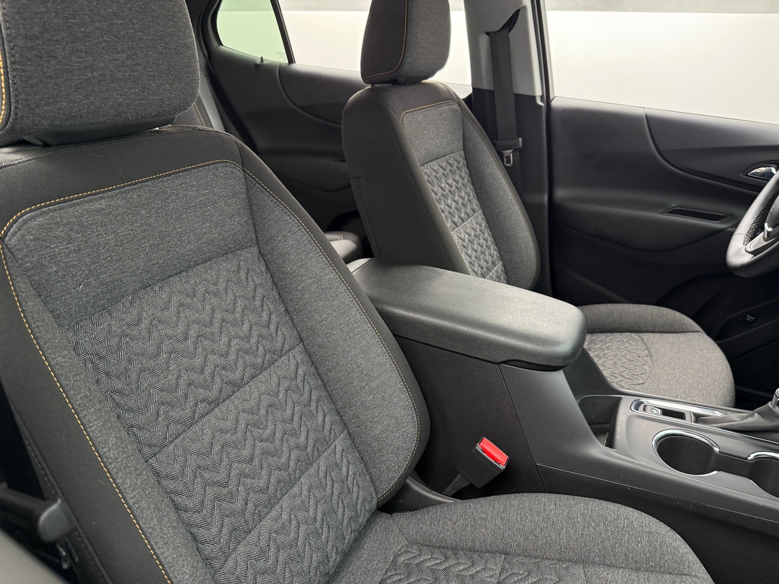 Thumbnail: 2023 Chevrolet Equinox - 2