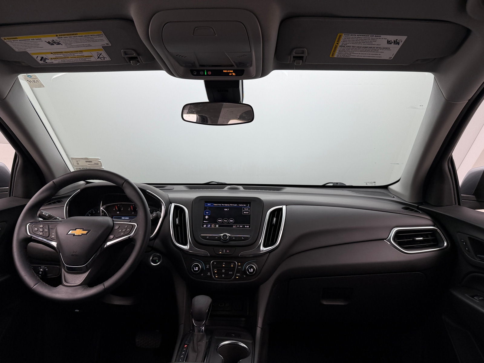 Thumbnail: 2023 Chevrolet Equinox - 3