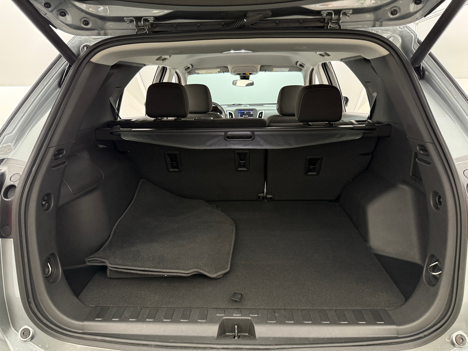 Thumbnail: 2023 Chevrolet Equinox - 7