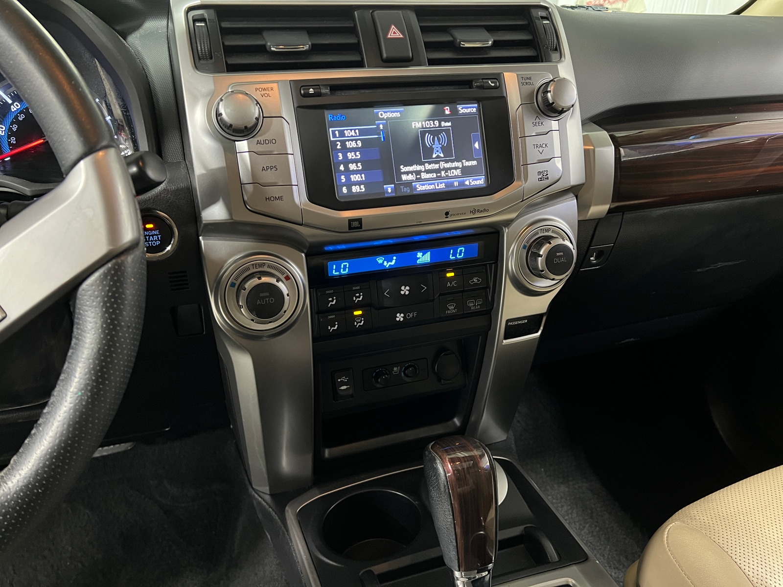 Thumbnail: 2014 Toyota 4Runner - 3
