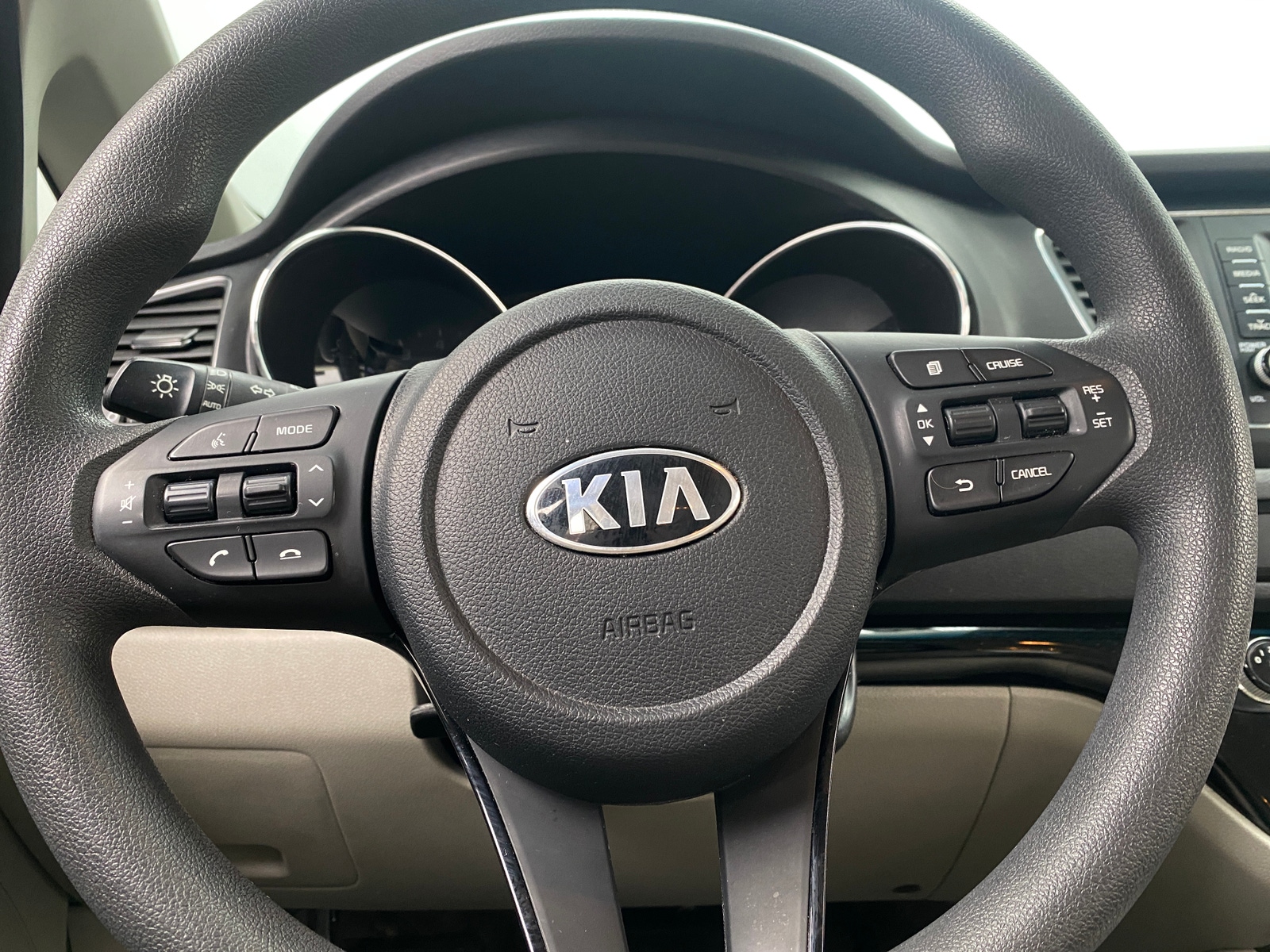 Thumbnail: 2020 Kia Sedona - 5