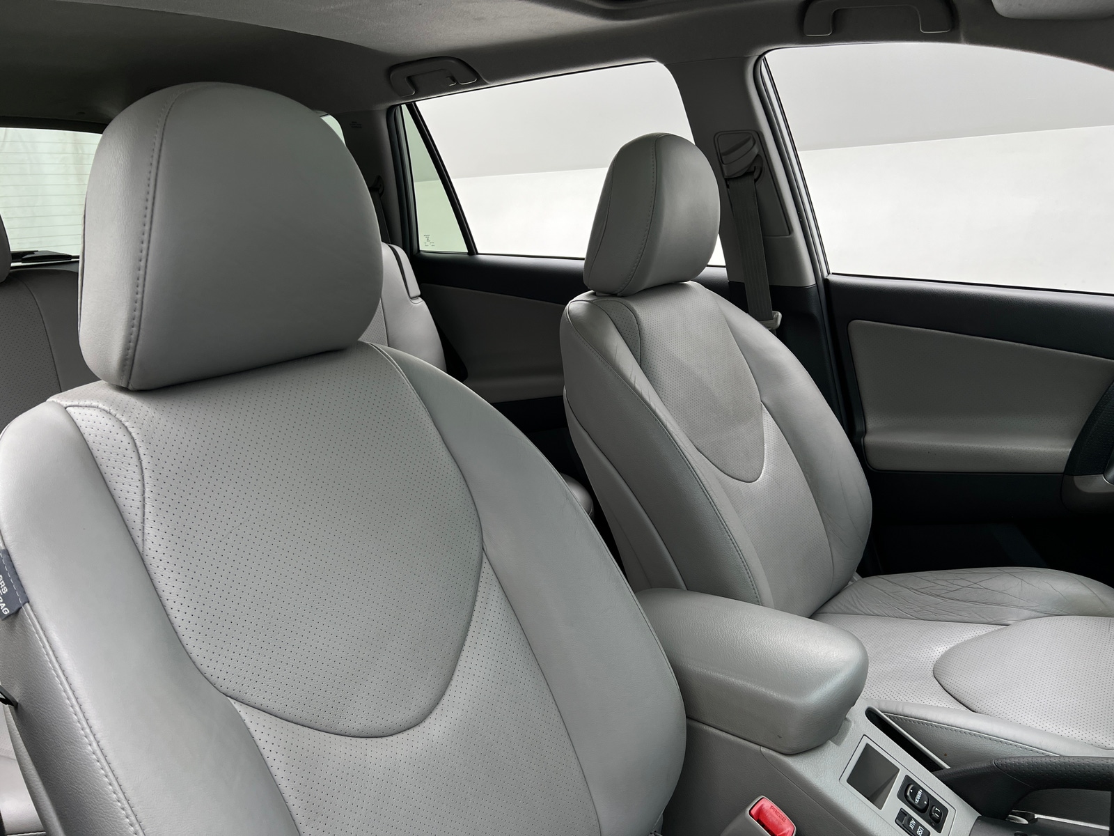 Thumbnail: 2012 Toyota RAV4 - 2