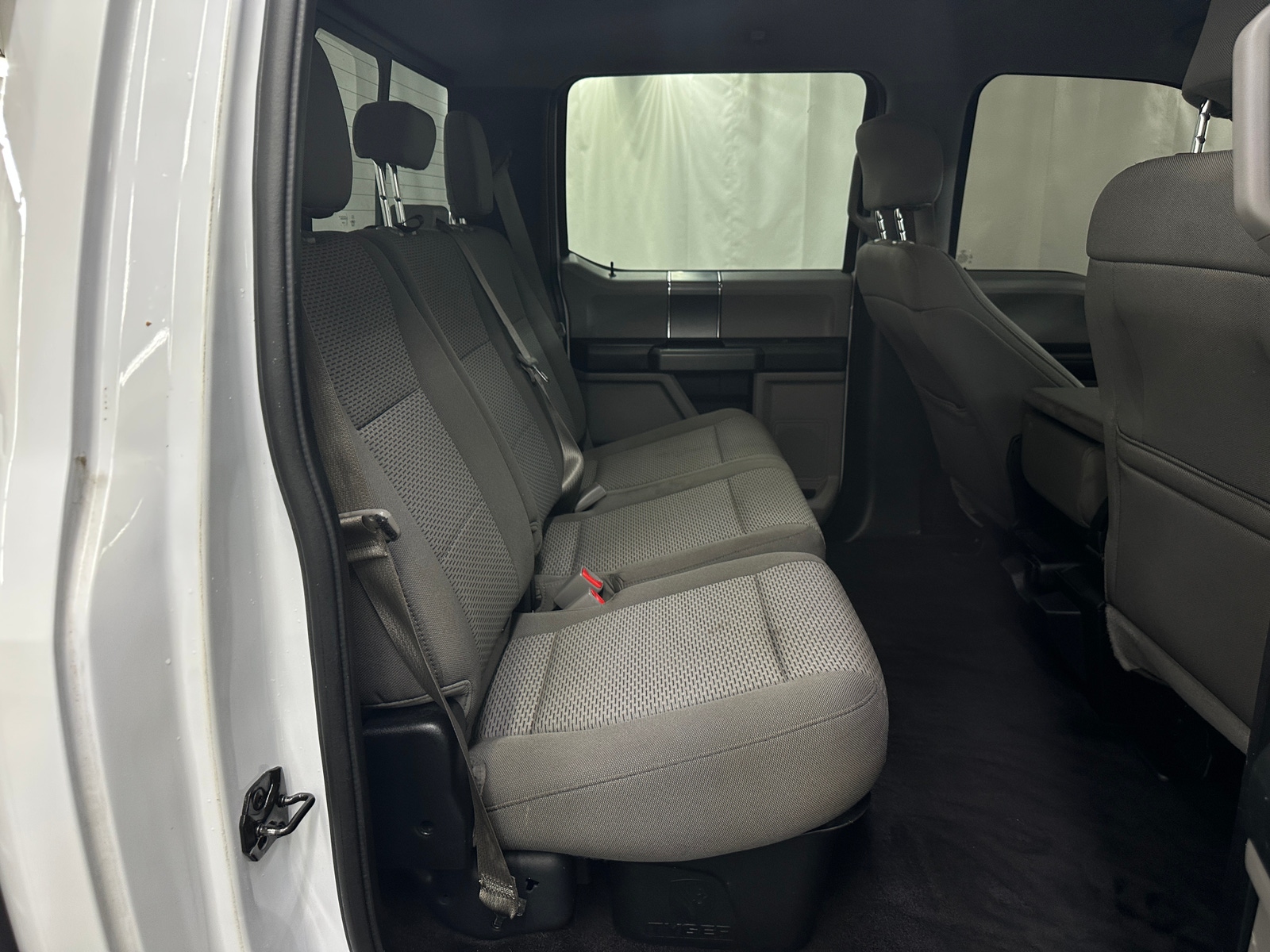 Thumbnail: 2017 Ford Econoline - 6
