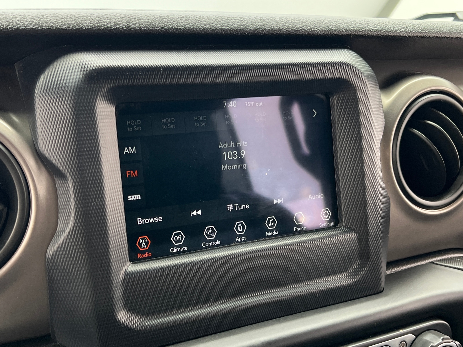 Thumbnail: 2020 Jeep Wrangler - 3
