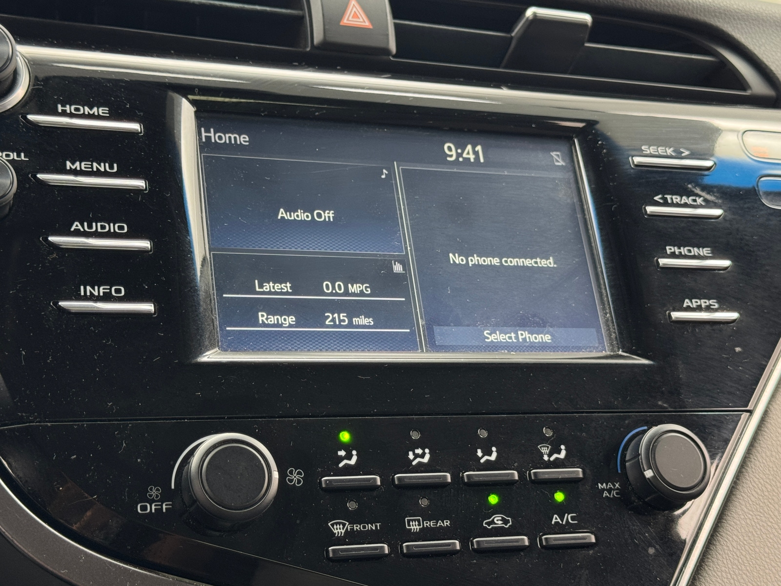 Thumbnail: 2018 Toyota Camry - 4