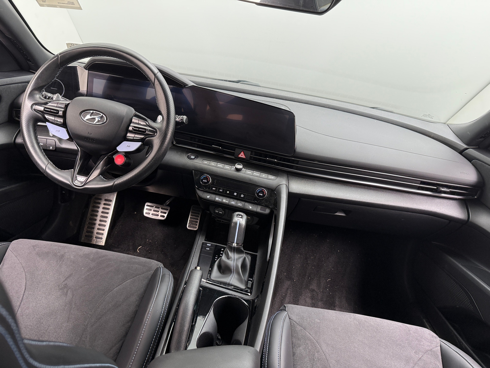 Thumbnail: 2023 Hyundai Elantra - 2