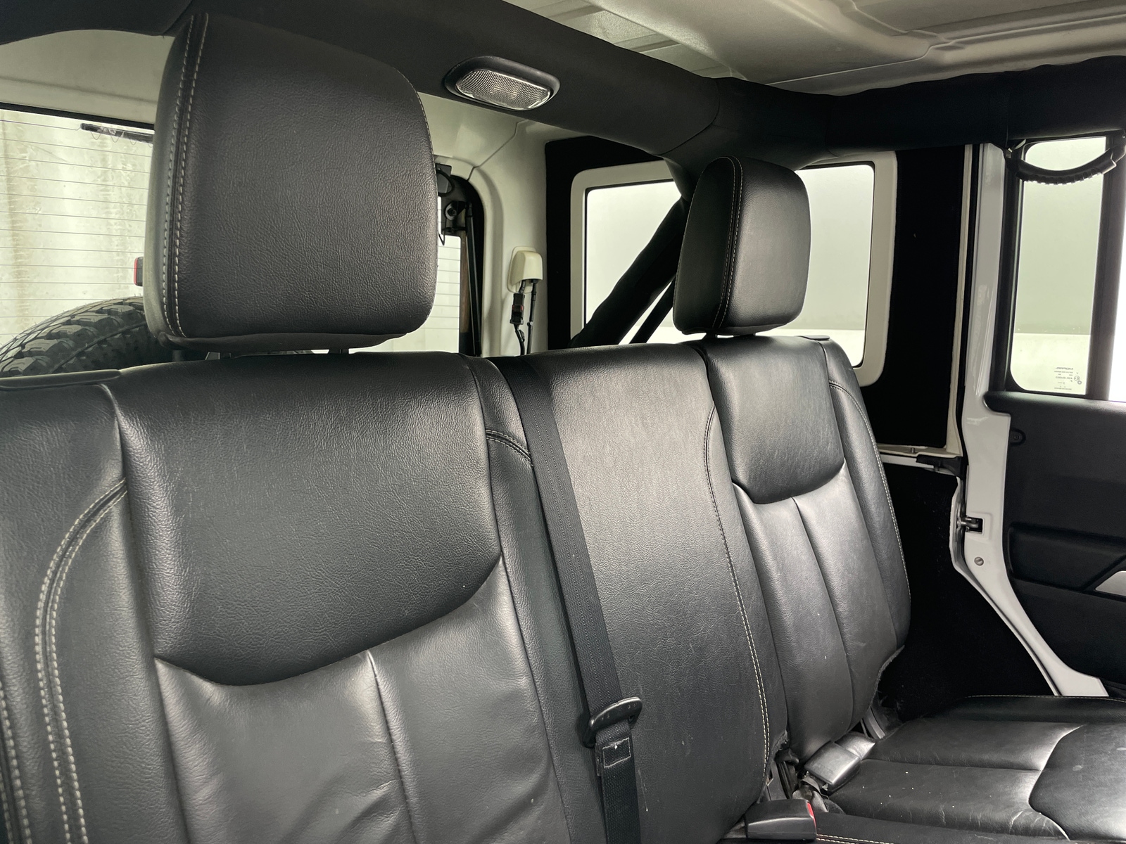 Thumbnail: 2016 Jeep Wrangler - 5