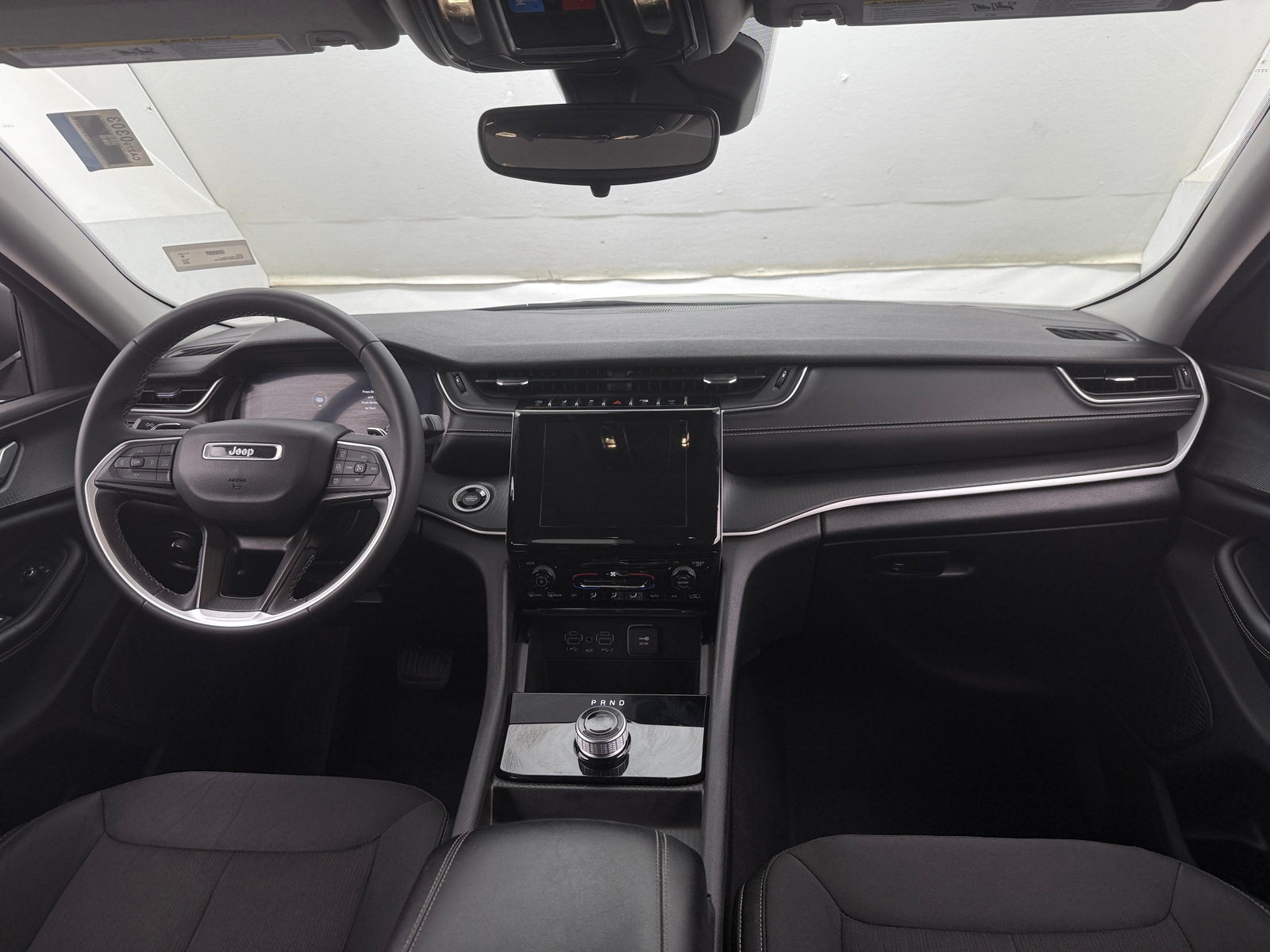 Thumbnail: 2023 Jeep Grand Cherokee L - 3