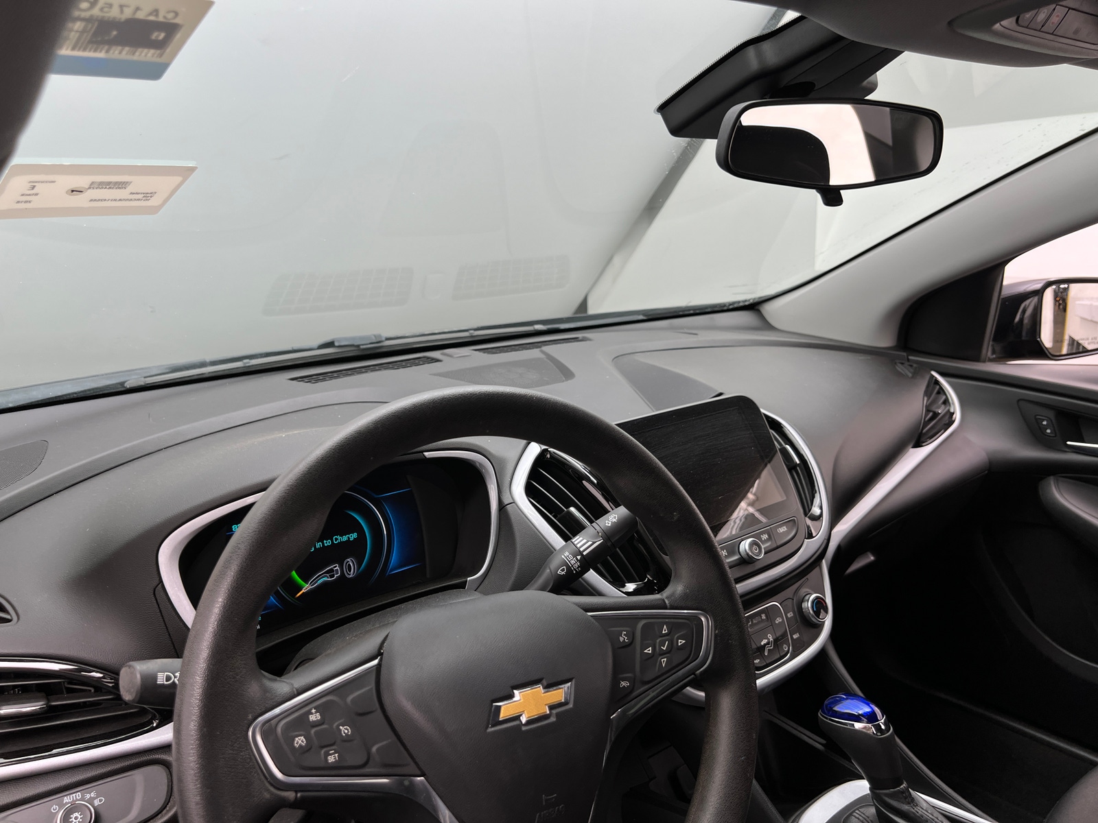 Thumbnail: 2018 Chevrolet Volt - 3