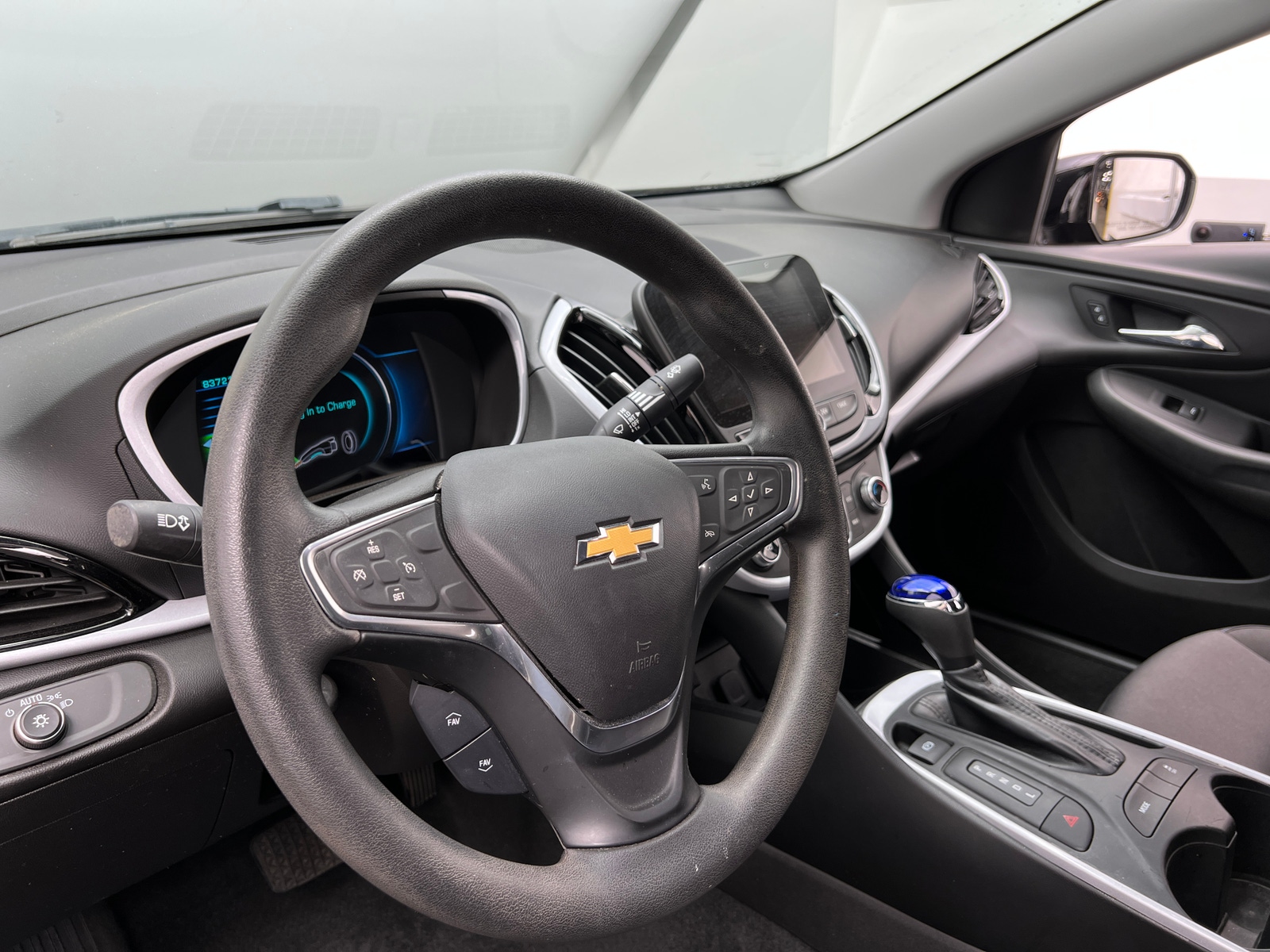 Thumbnail: 2018 Chevrolet Volt - 5