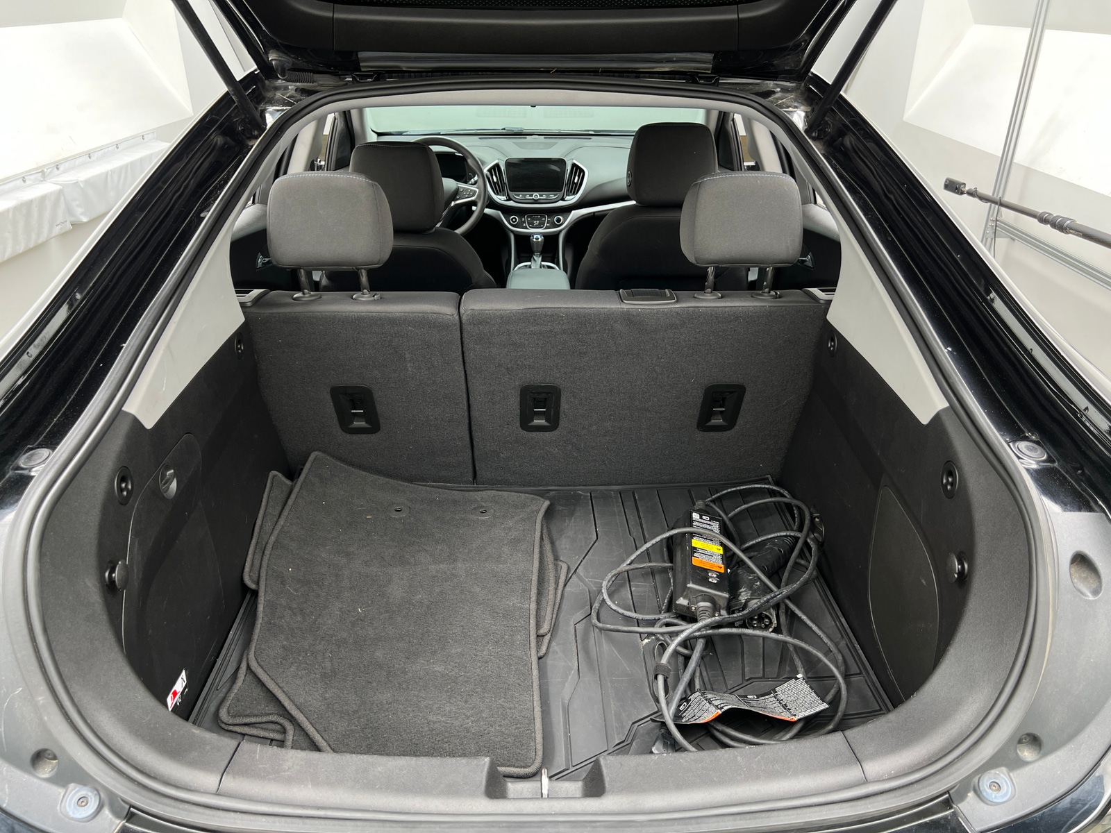 Thumbnail: 2018 Chevrolet Volt - 7