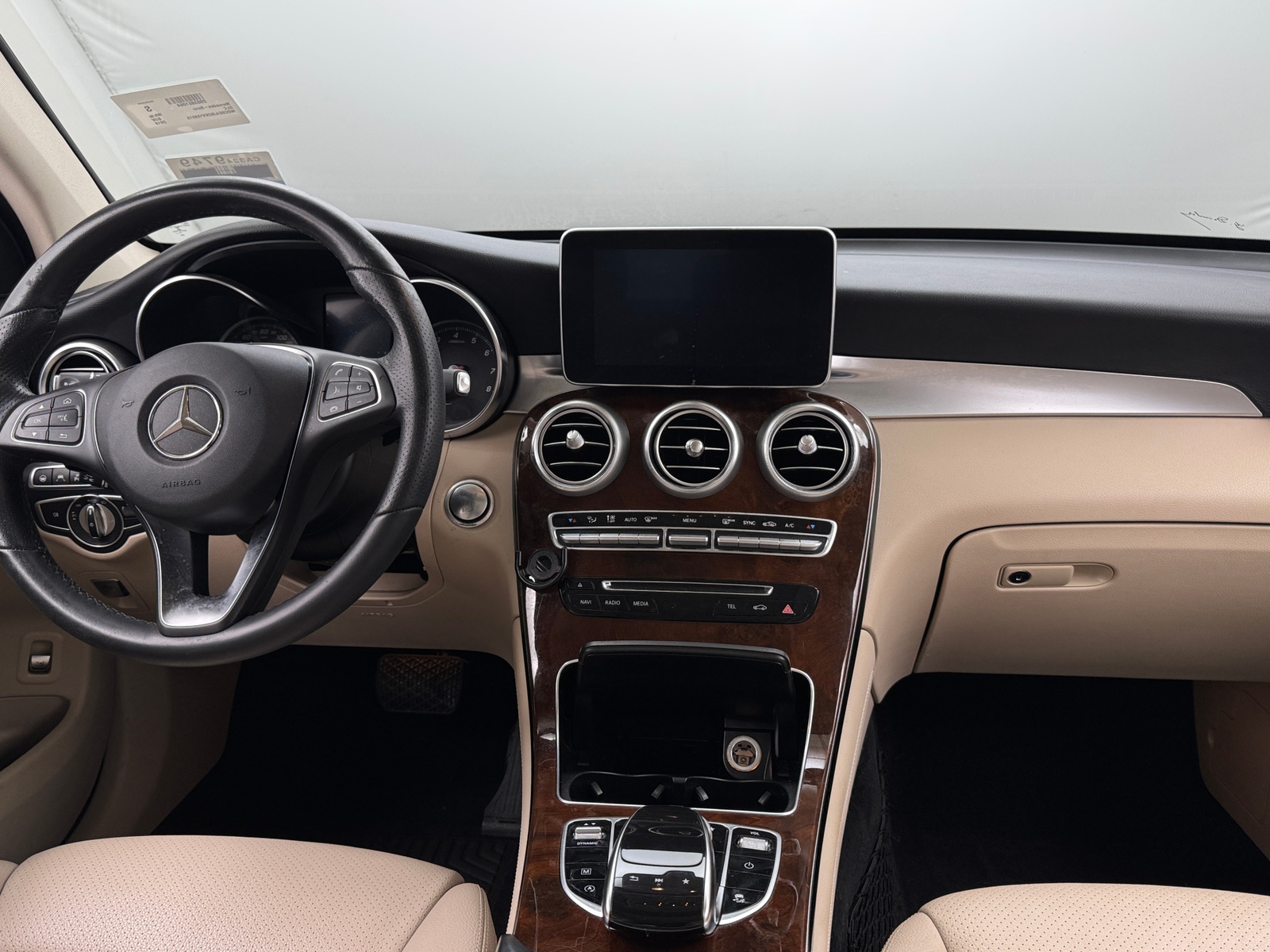 Thumbnail: 2019 Mercedes-Benz GLC - 2