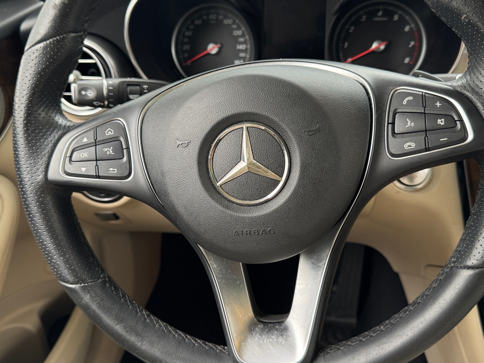 Thumbnail: 2019 Mercedes-Benz GLC - 4