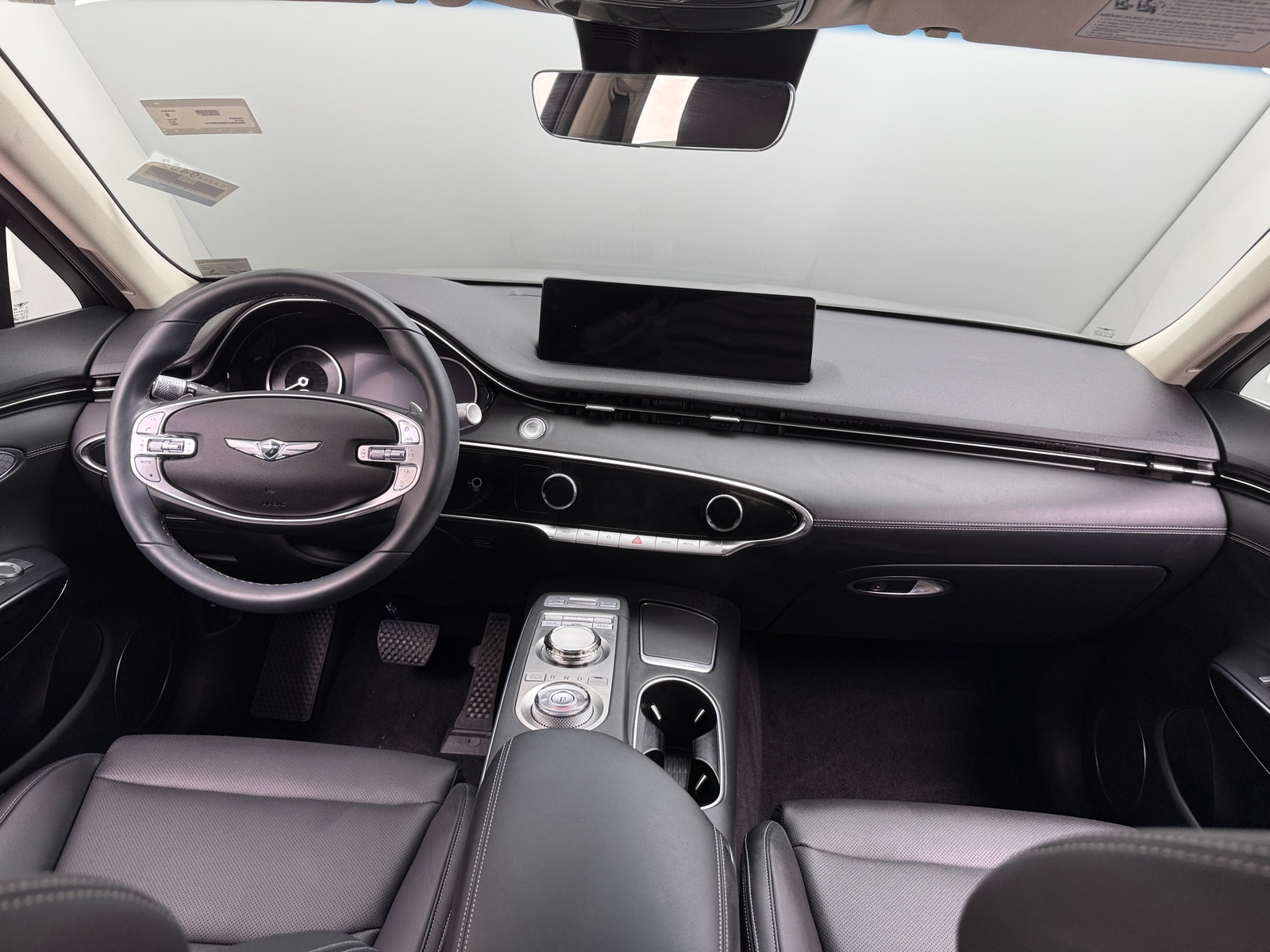 Thumbnail: 2022 Genesis GV70 - 2