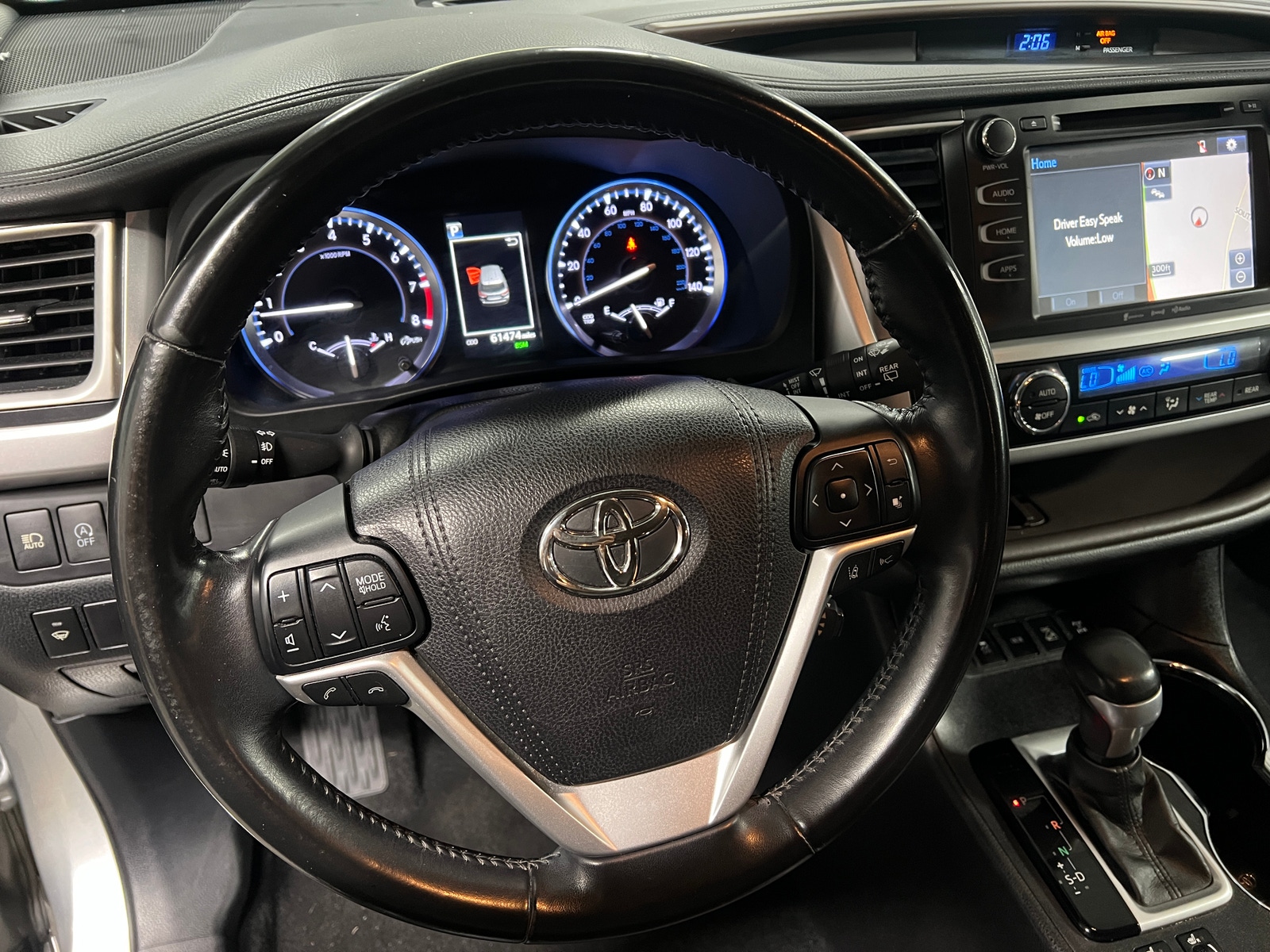 Thumbnail: 2017 Toyota Highlander - 4