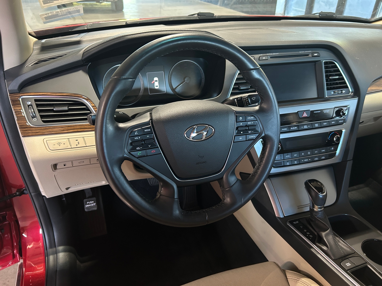 Thumbnail: 2017 Hyundai Sonata - 4