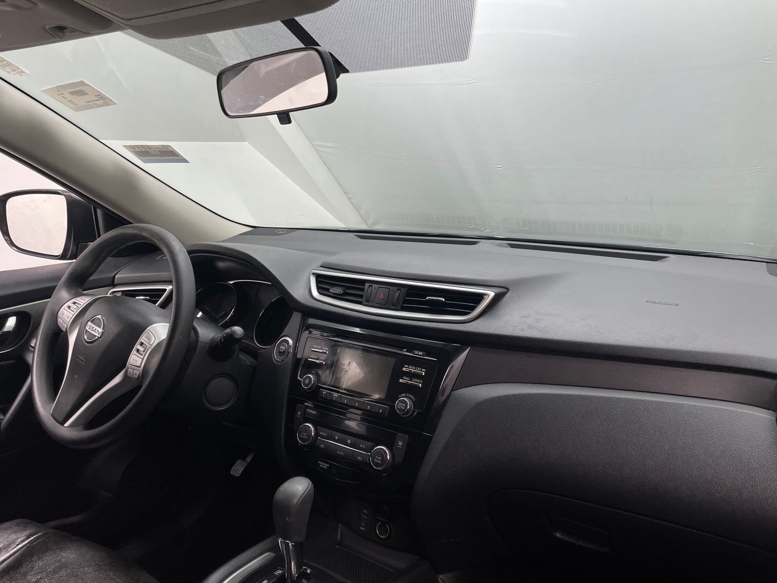 Thumbnail: 2015 Nissan Rogue - 3