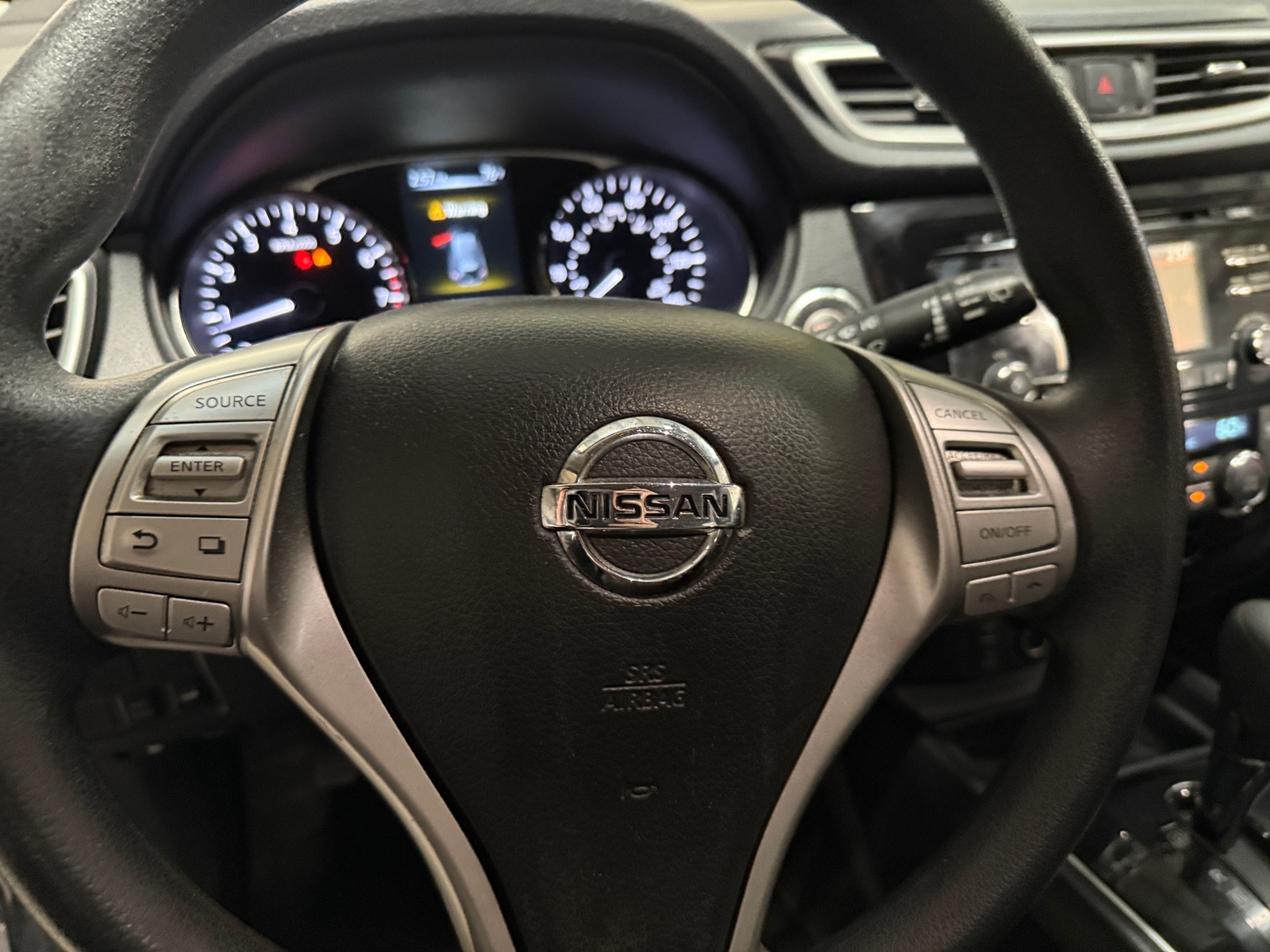 Thumbnail: 2015 Nissan Rogue - 5