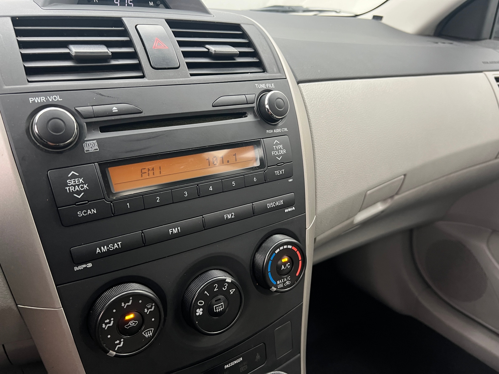 Thumbnail: 2012 Toyota Corolla - 4