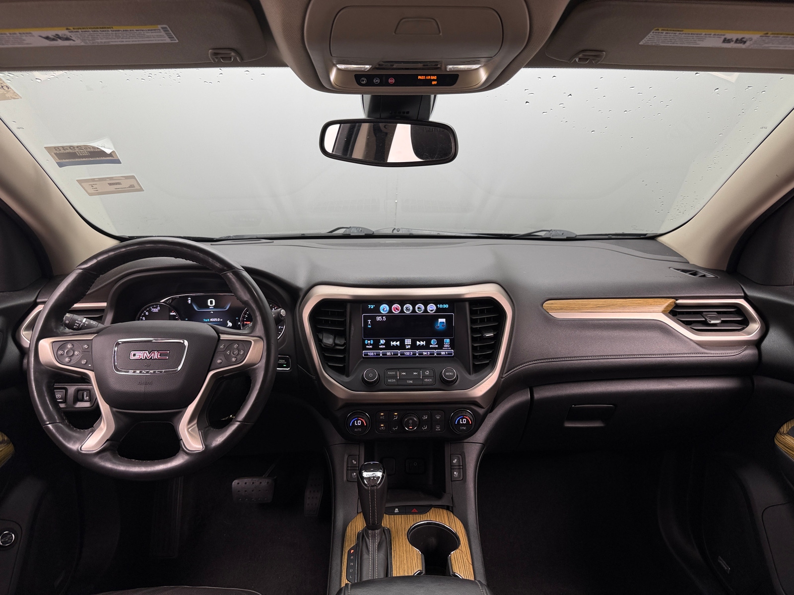 Thumbnail: 2017 GMC Acadia - 2