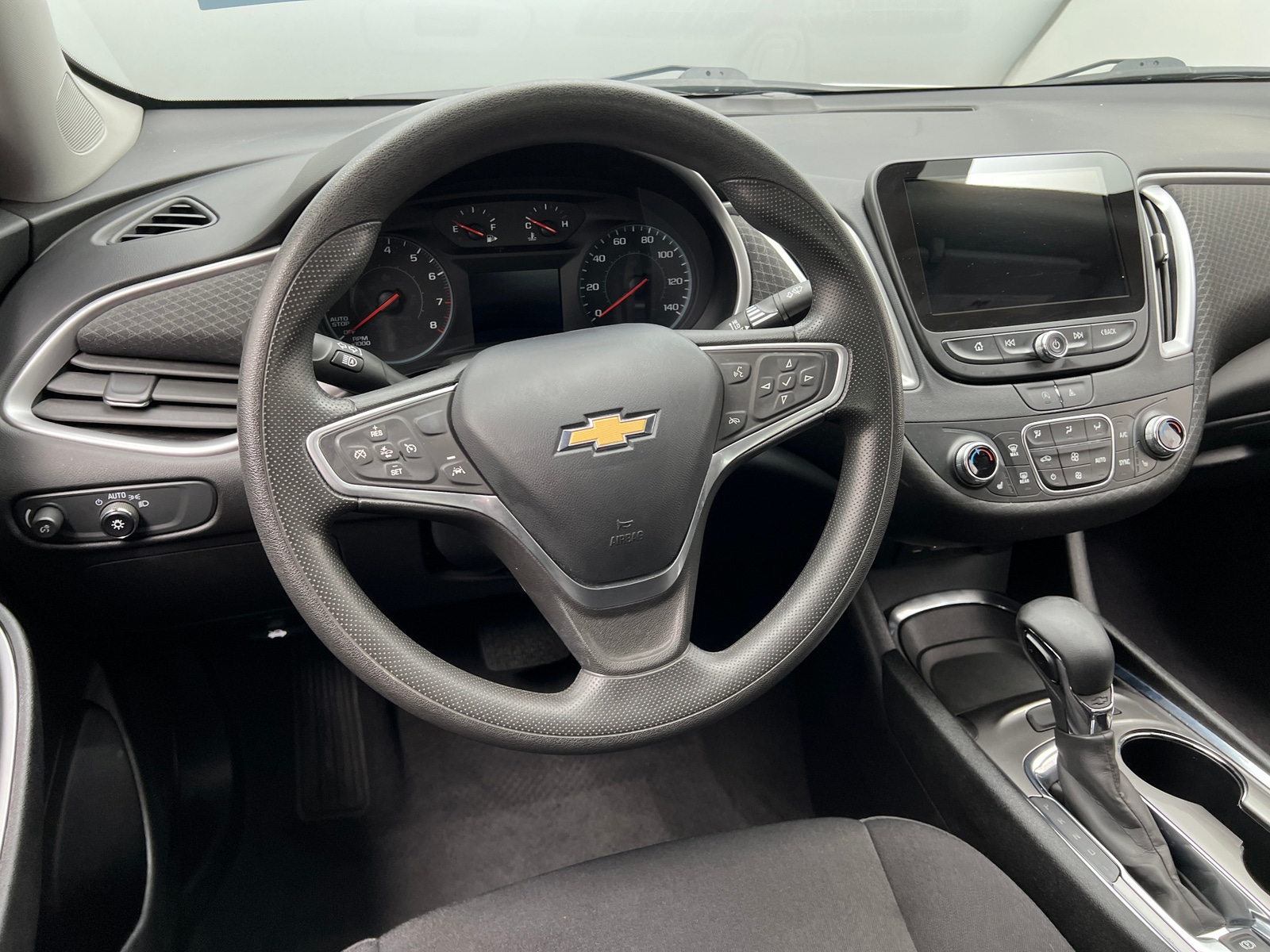 Thumbnail: 2023 Chevrolet Malibu - 5