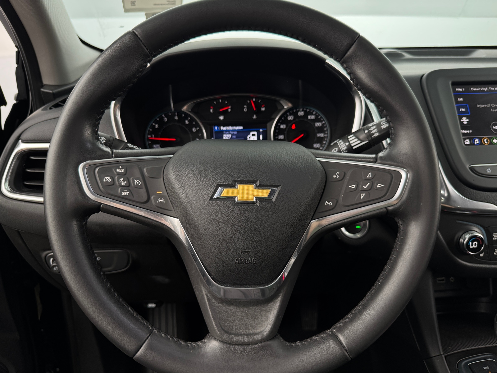 Thumbnail: 2022 Chevrolet Equinox - 5