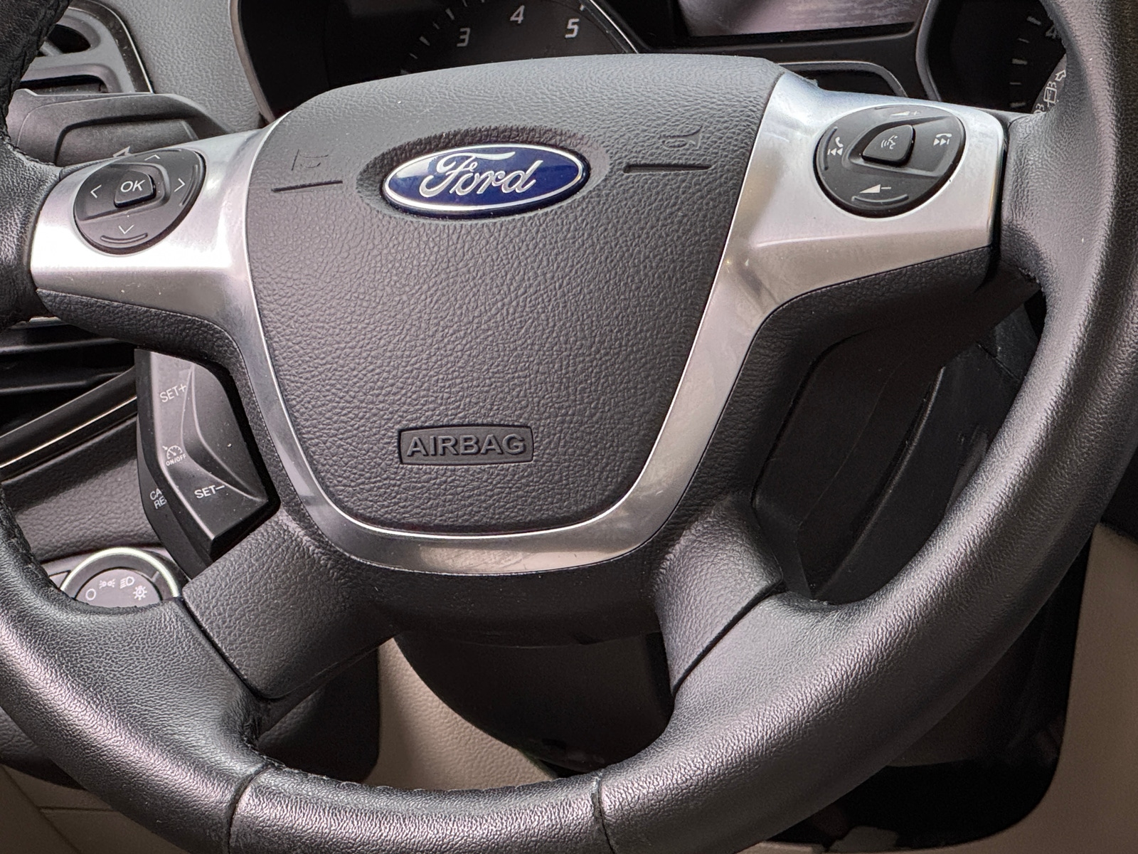 Thumbnail: 2016 Ford Escape - 4