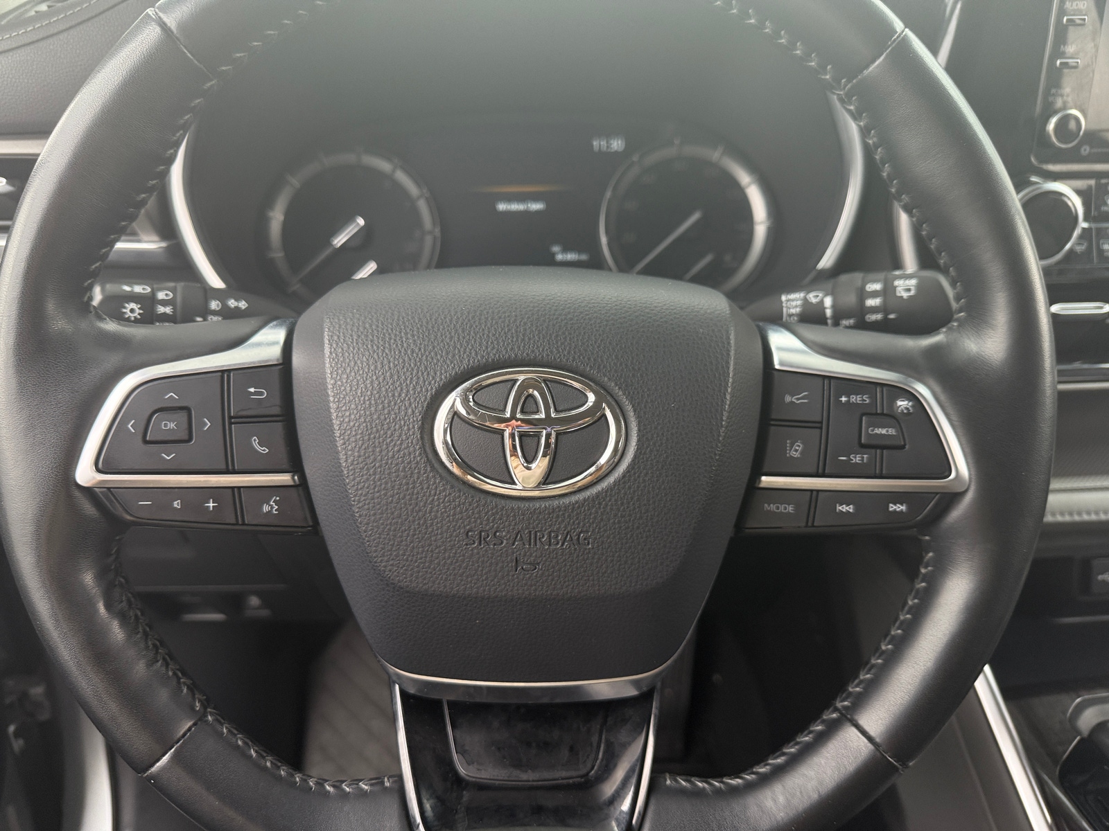 Thumbnail: 2020 Toyota Highlander - 4