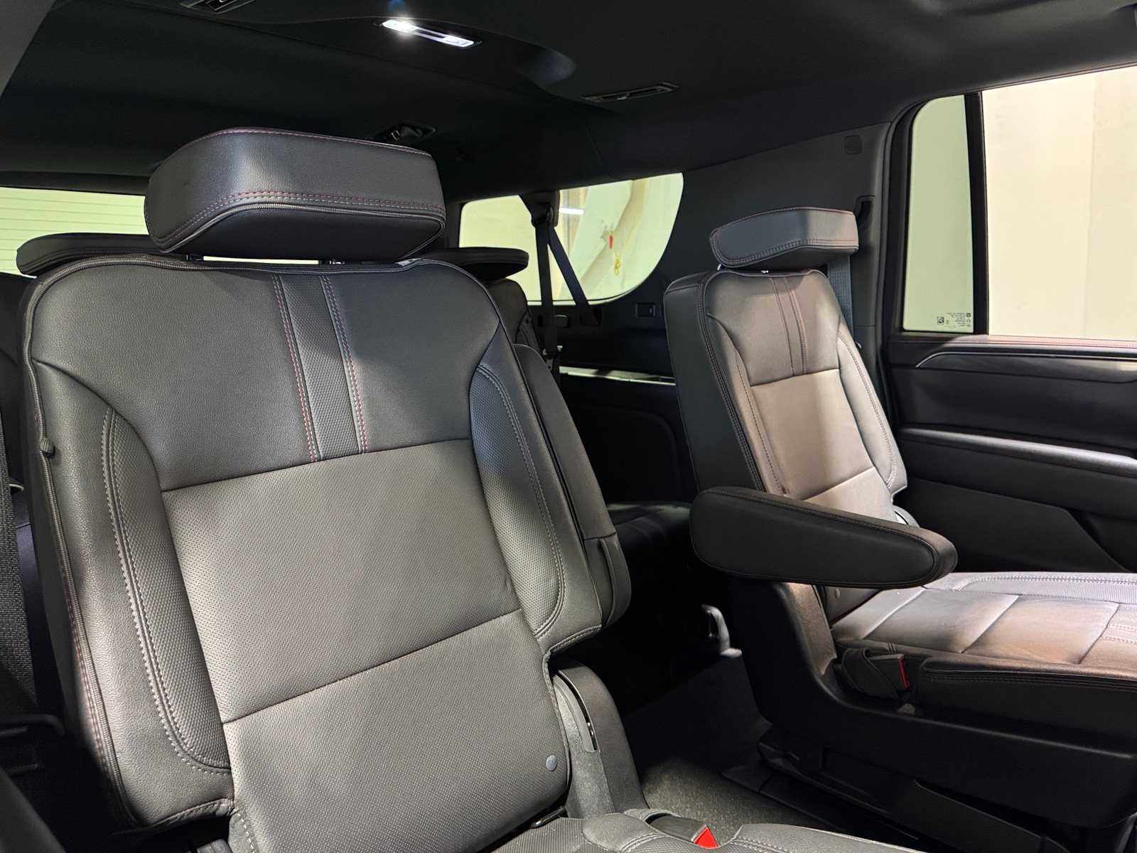 Thumbnail: 2023 Chevrolet Suburban - 5