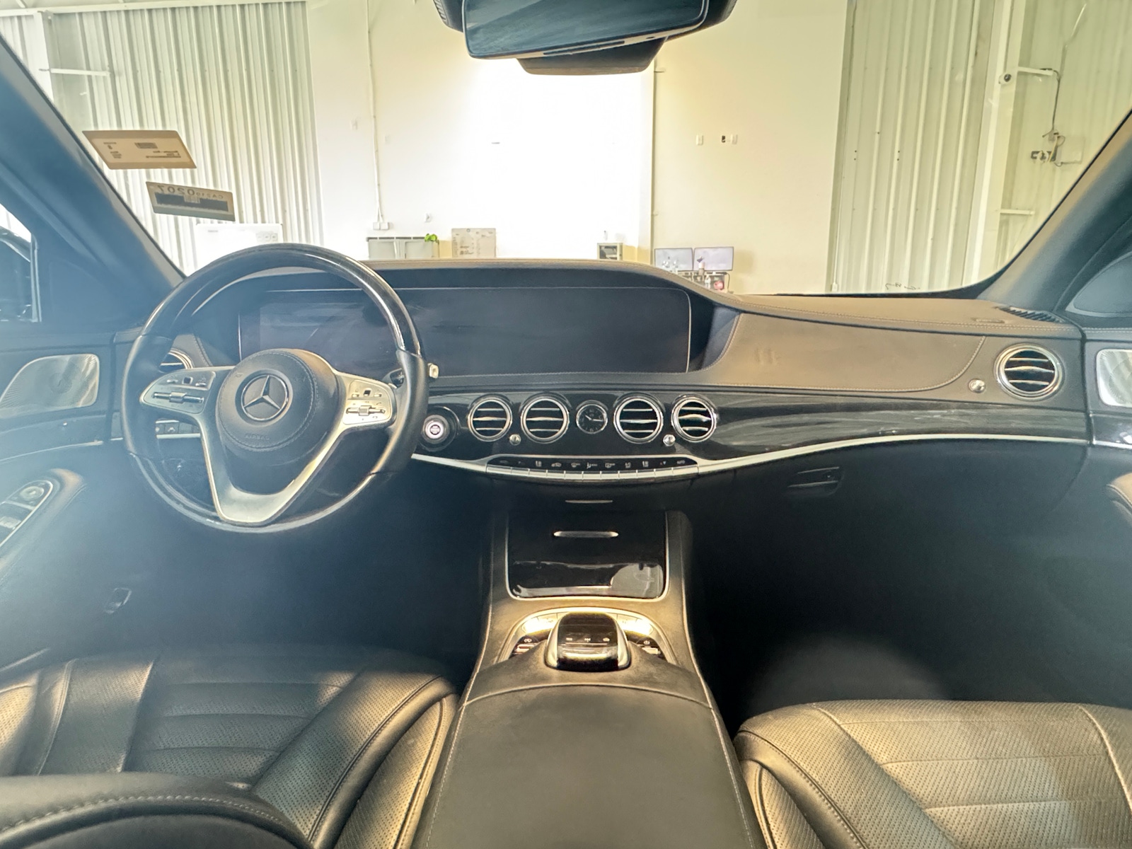 Thumbnail: 2019 Mercedes-Benz S-Class - 2
