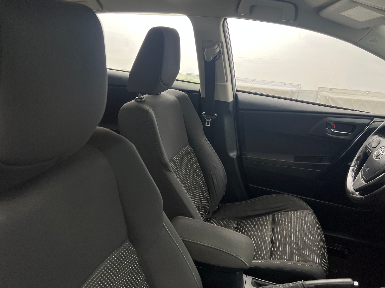 Thumbnail: 2017 Toyota Corolla iM - 2