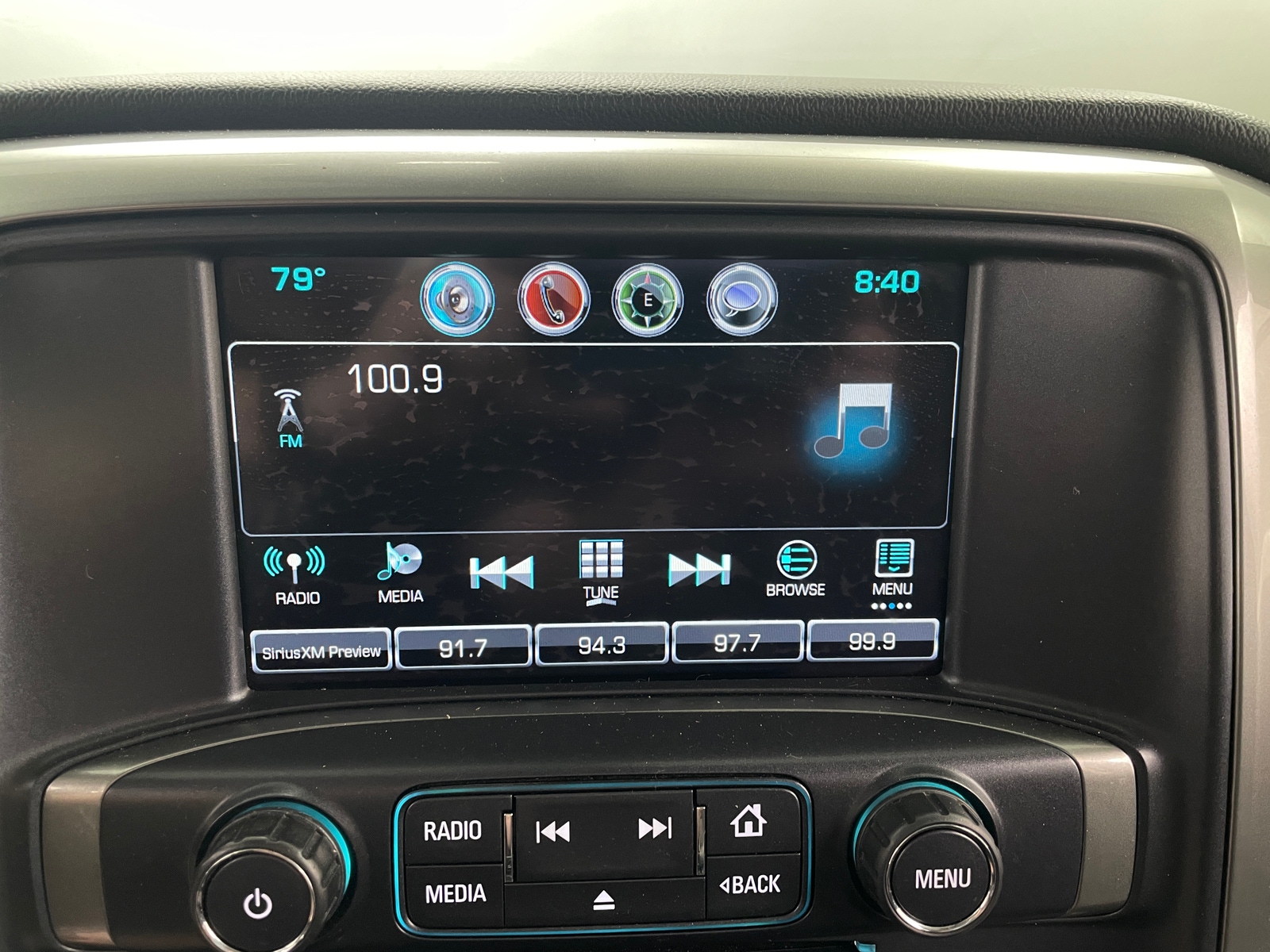 Thumbnail: 2019 Chevrolet Silverado 1500 - 4
