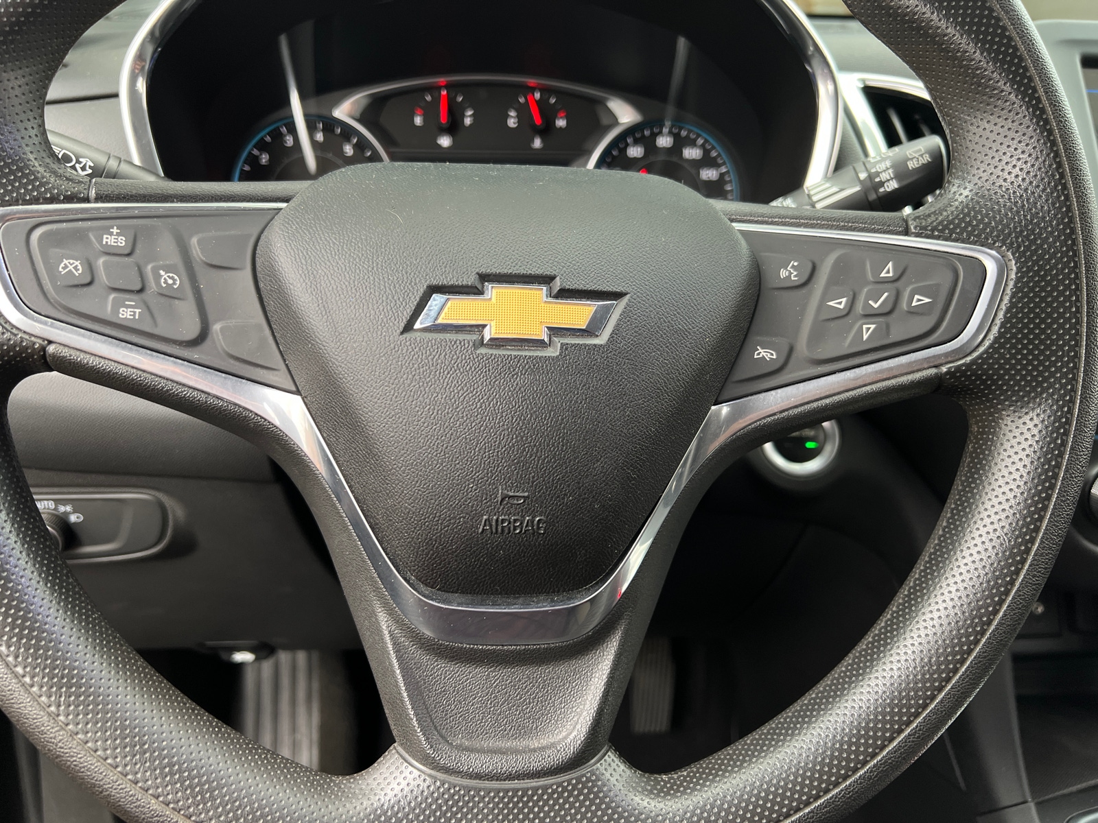 Thumbnail: 2019 Chevrolet Equinox - 5
