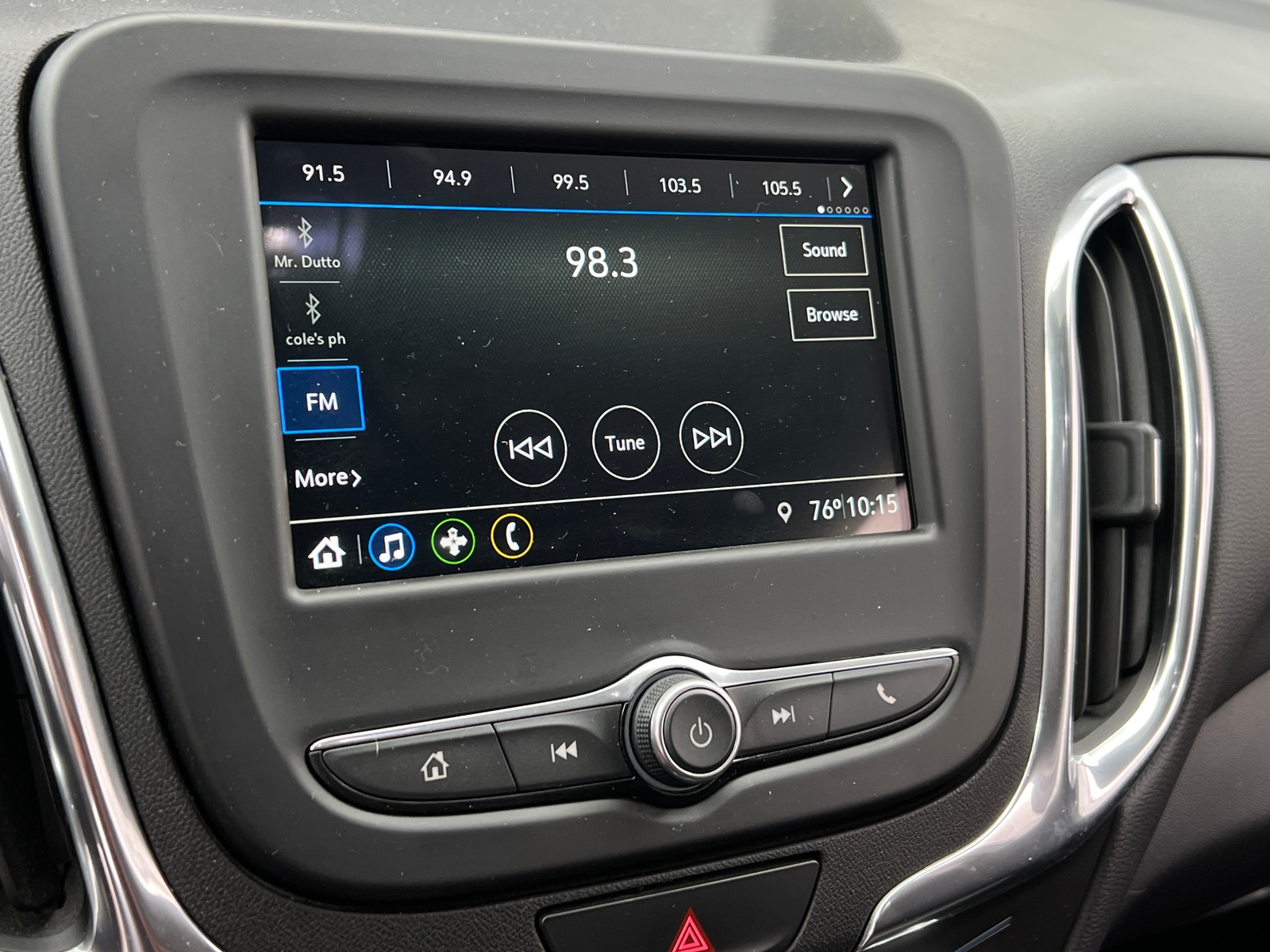 Thumbnail: 2019 Chevrolet Equinox - 4