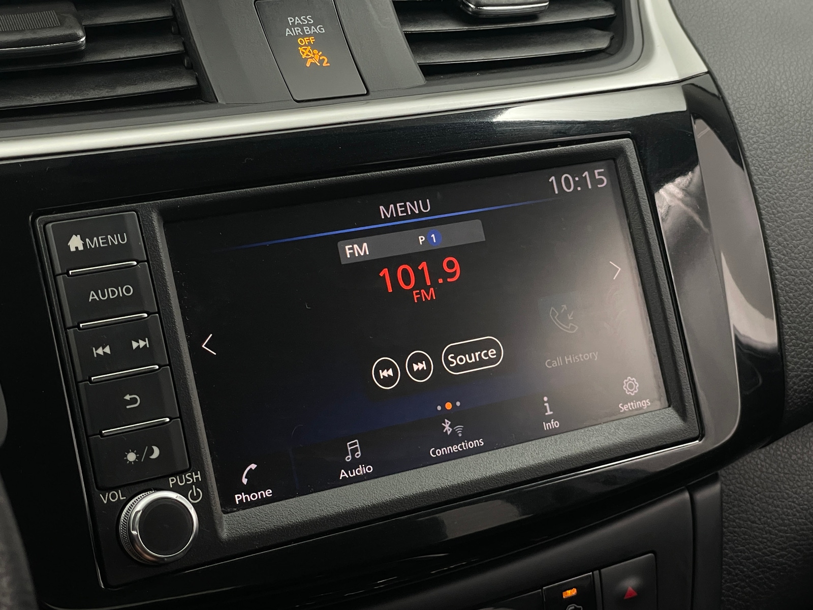 Thumbnail: 2019 Nissan Sentra - 4