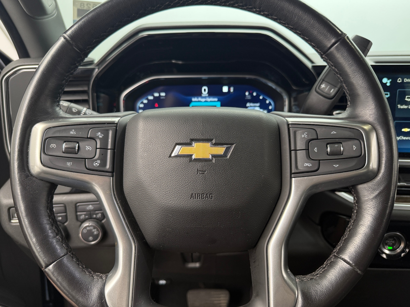 Thumbnail: 2022 Chevrolet Silverado 1500 - 5