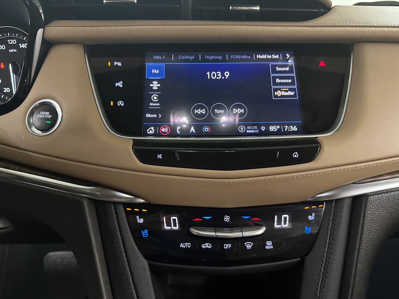 Thumbnail: 2022 Cadillac XT5 - 3